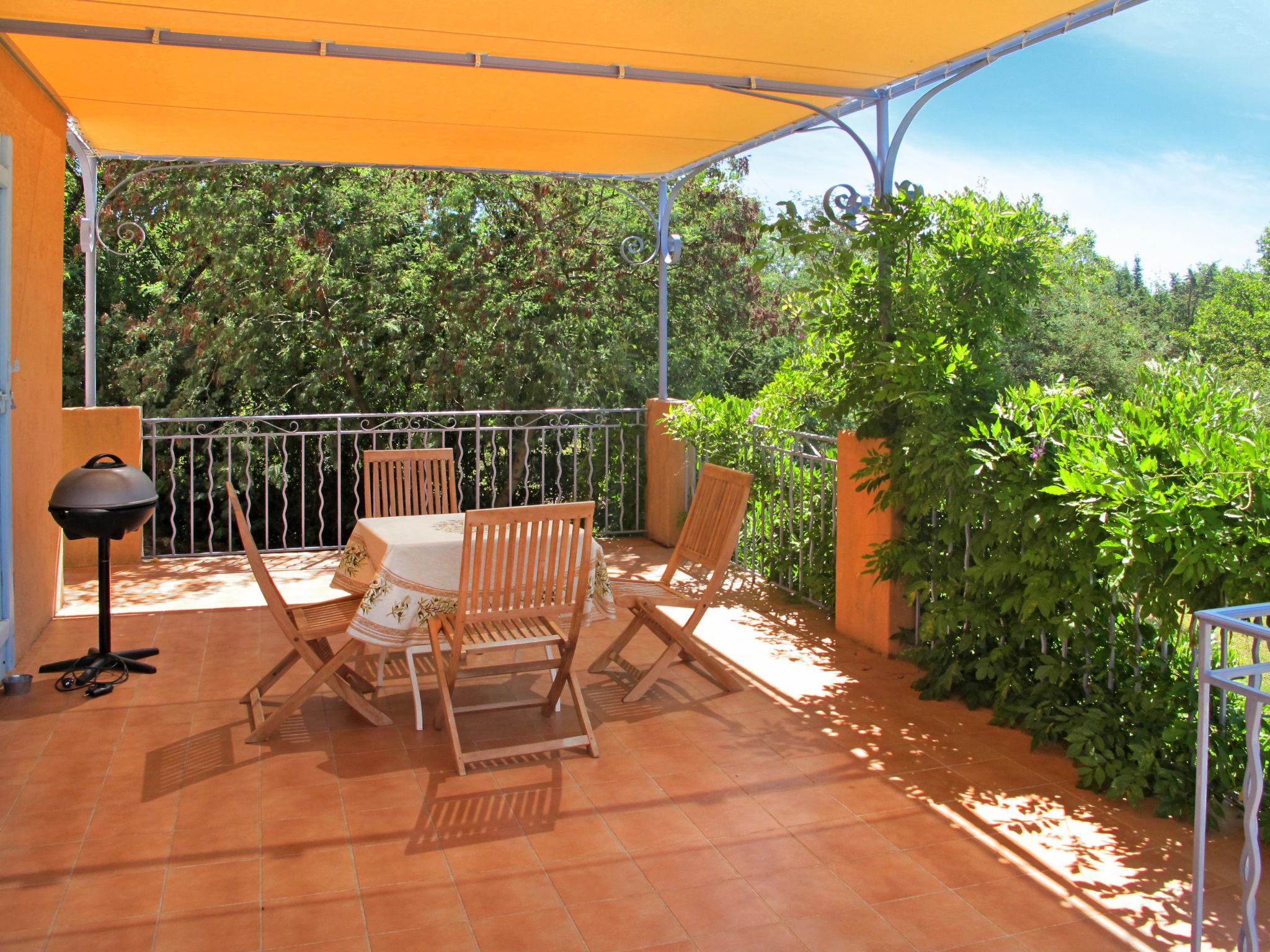 Photo 2 - Maison de 4 chambres à Vidauban avec piscine privée et jardin