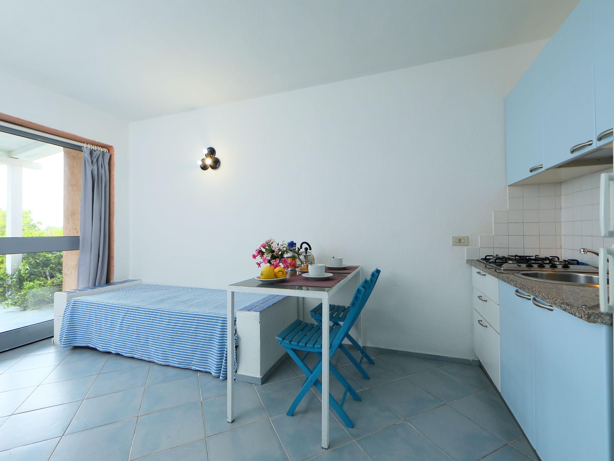 Foto 7 - Apartamento de 1 quarto em Golfo Aranci com jardim e vistas do mar