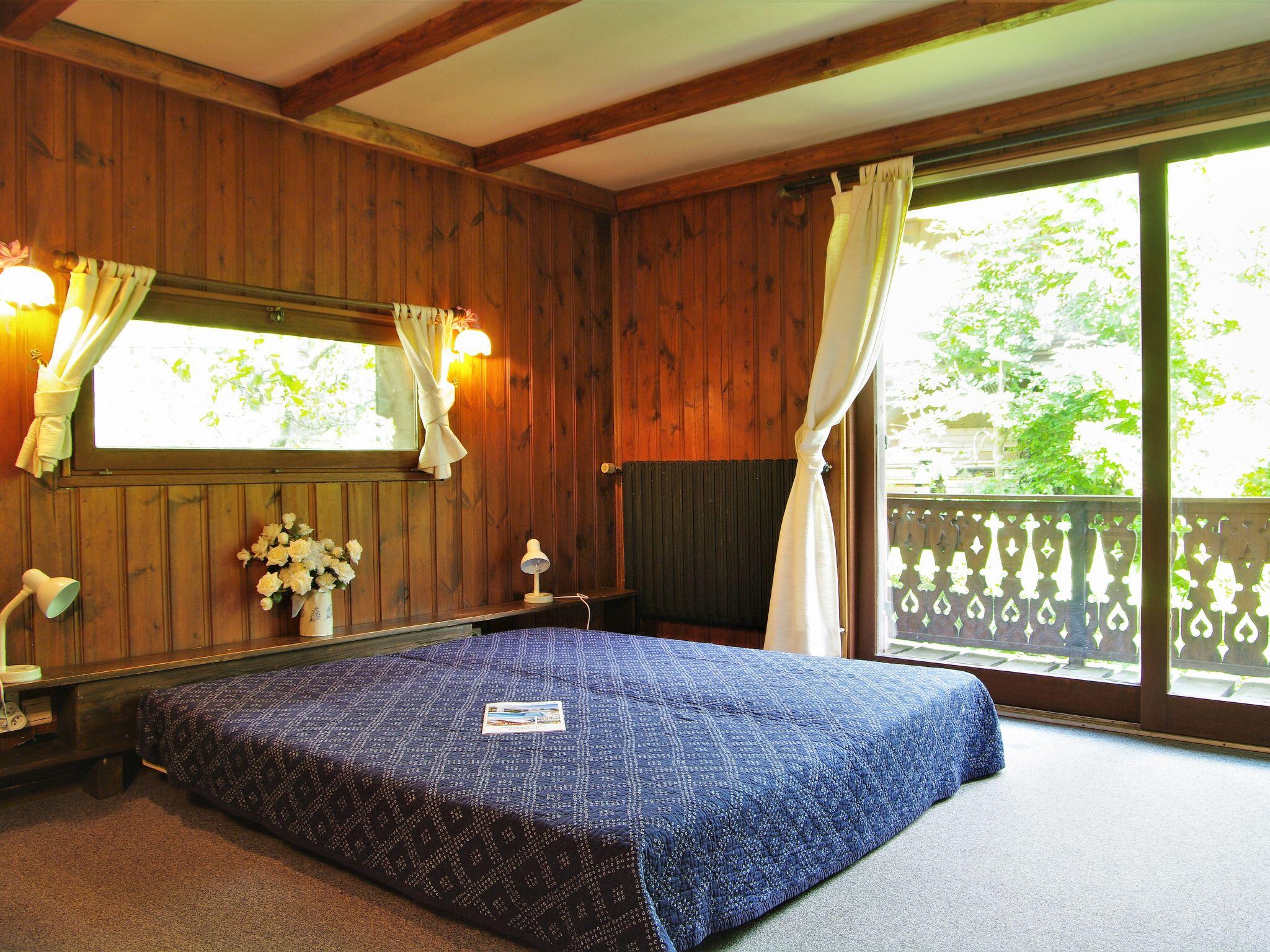 Foto 16 - Casa con 4 camere da letto a Chamonix-Mont-Blanc con giardino e vista sulle montagne