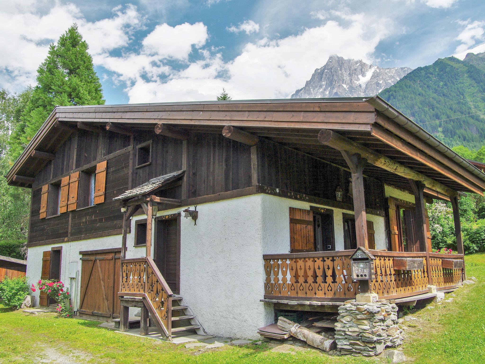 Foto 2 - Casa de 4 habitaciones en Chamonix-Mont-Blanc con jardín y vistas a la montaña