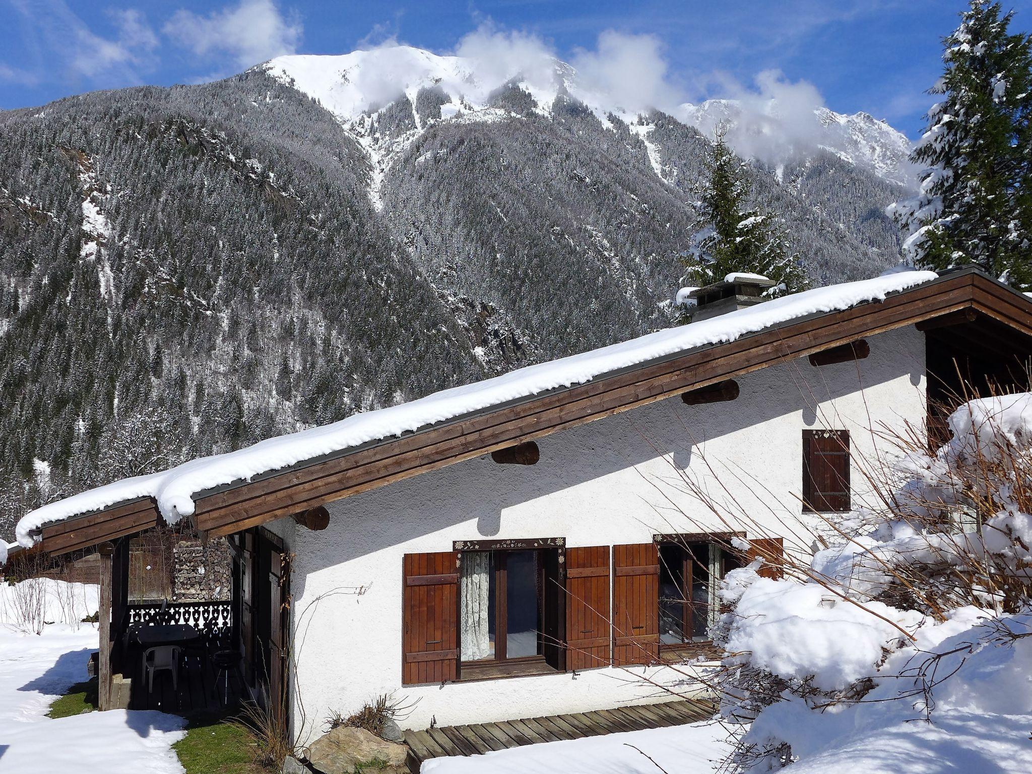 Foto 35 - Casa con 4 camere da letto a Chamonix-Mont-Blanc con giardino e vista sulle montagne