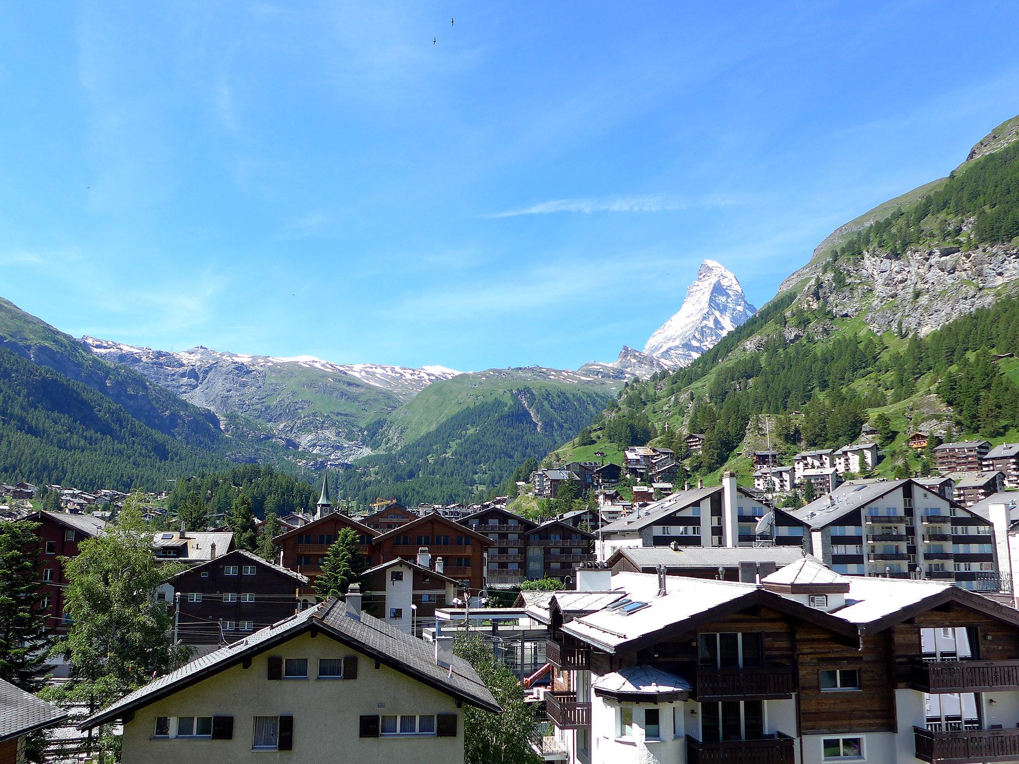 Foto 1 - Apartamento de 2 habitaciones en Zermatt con vistas a la montaña