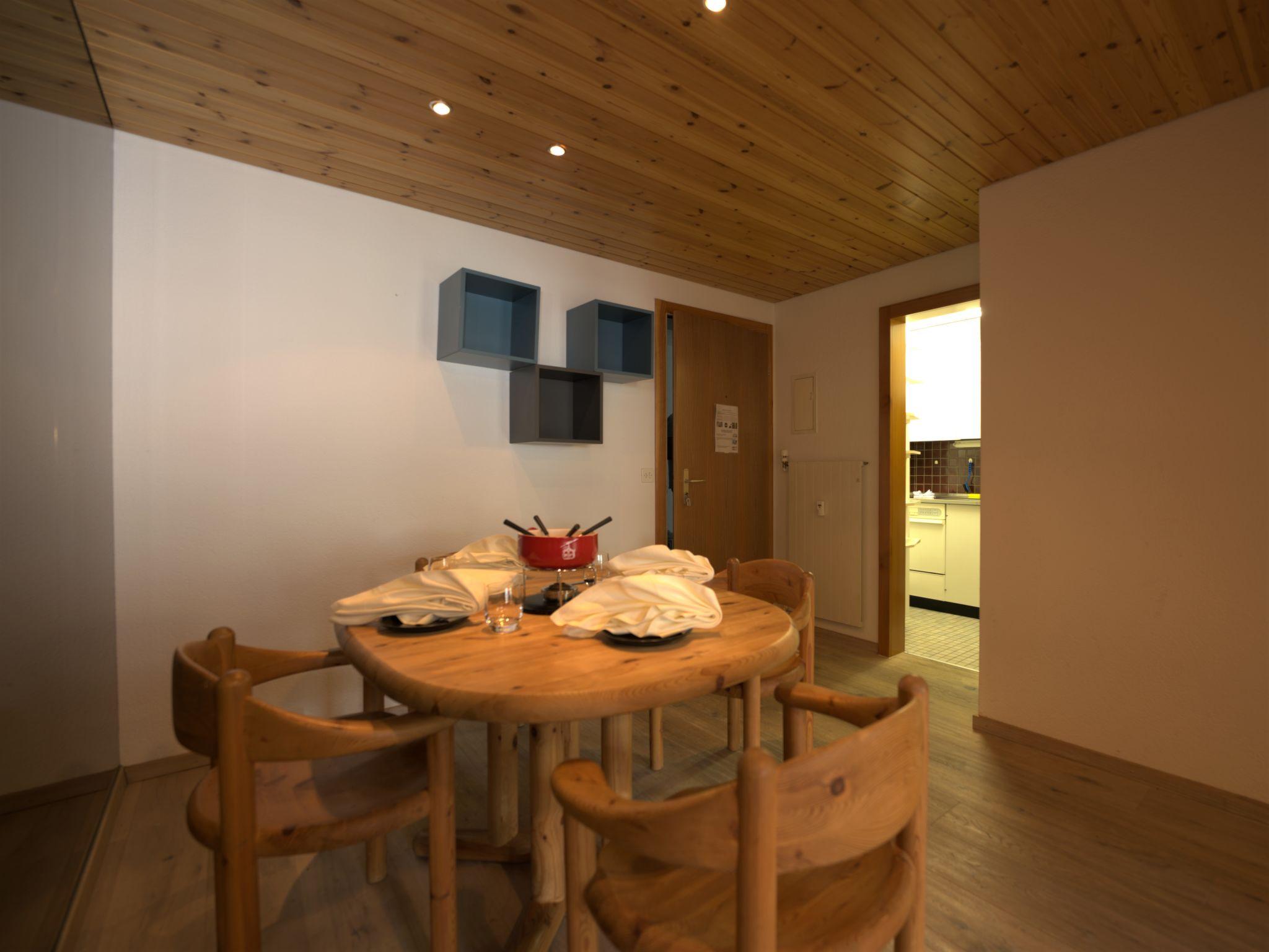 Photo 16 - 2 bedroom Apartment in Zermatt with mountain view