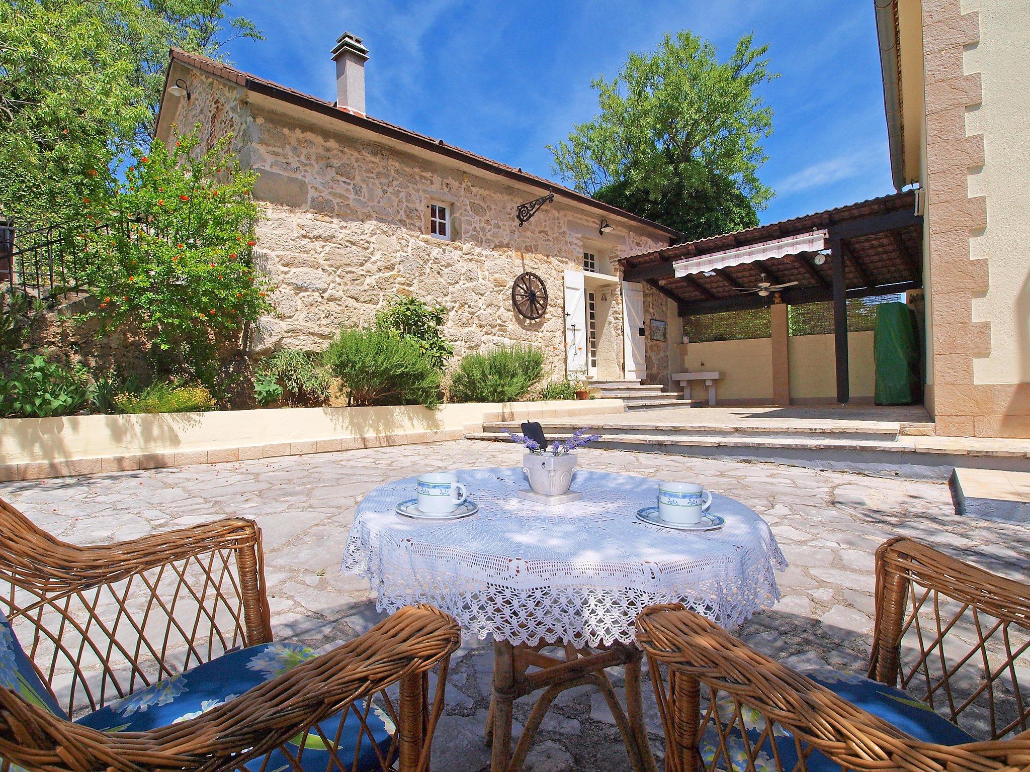 Photo 21 - Maison de 3 chambres à Drniš avec piscine privée et terrasse