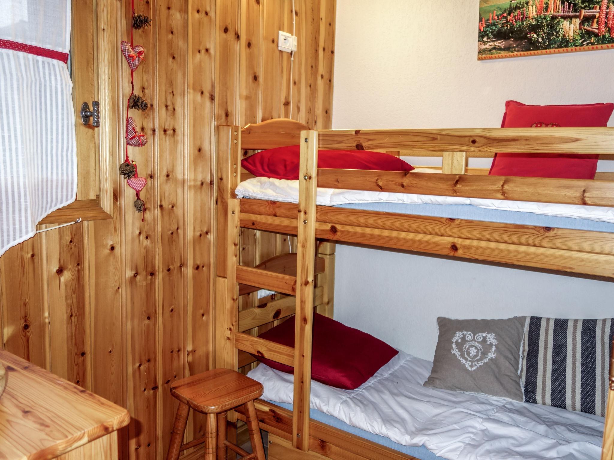 Foto 9 - Apartment mit 2 Schlafzimmern in Saint-Gervais-les-Bains mit blick auf die berge