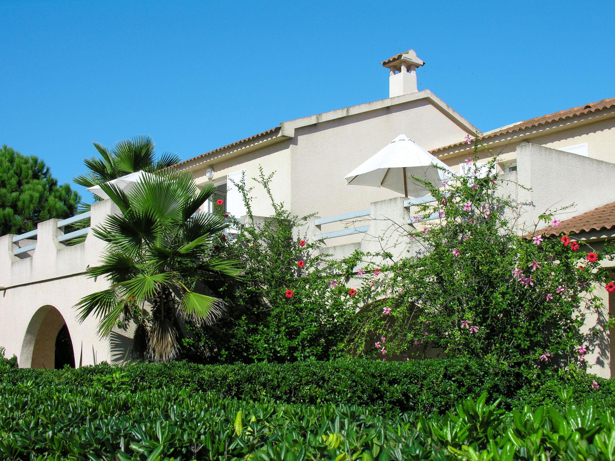 Photo 12 - Maison de 2 chambres à Borgo avec jardin et vues à la mer