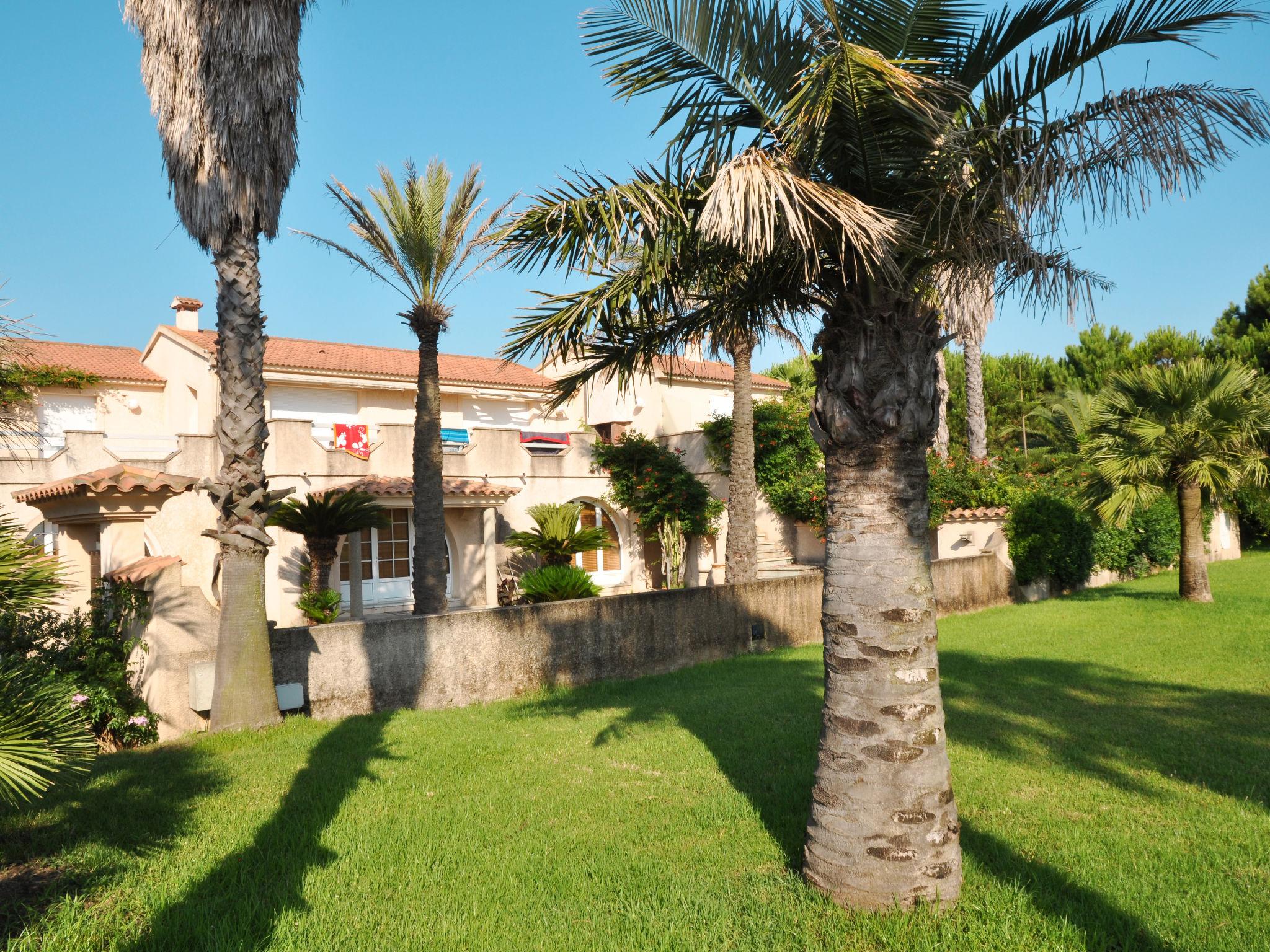 Photo 1 - Maison de 2 chambres à Borgo avec jardin et vues à la mer