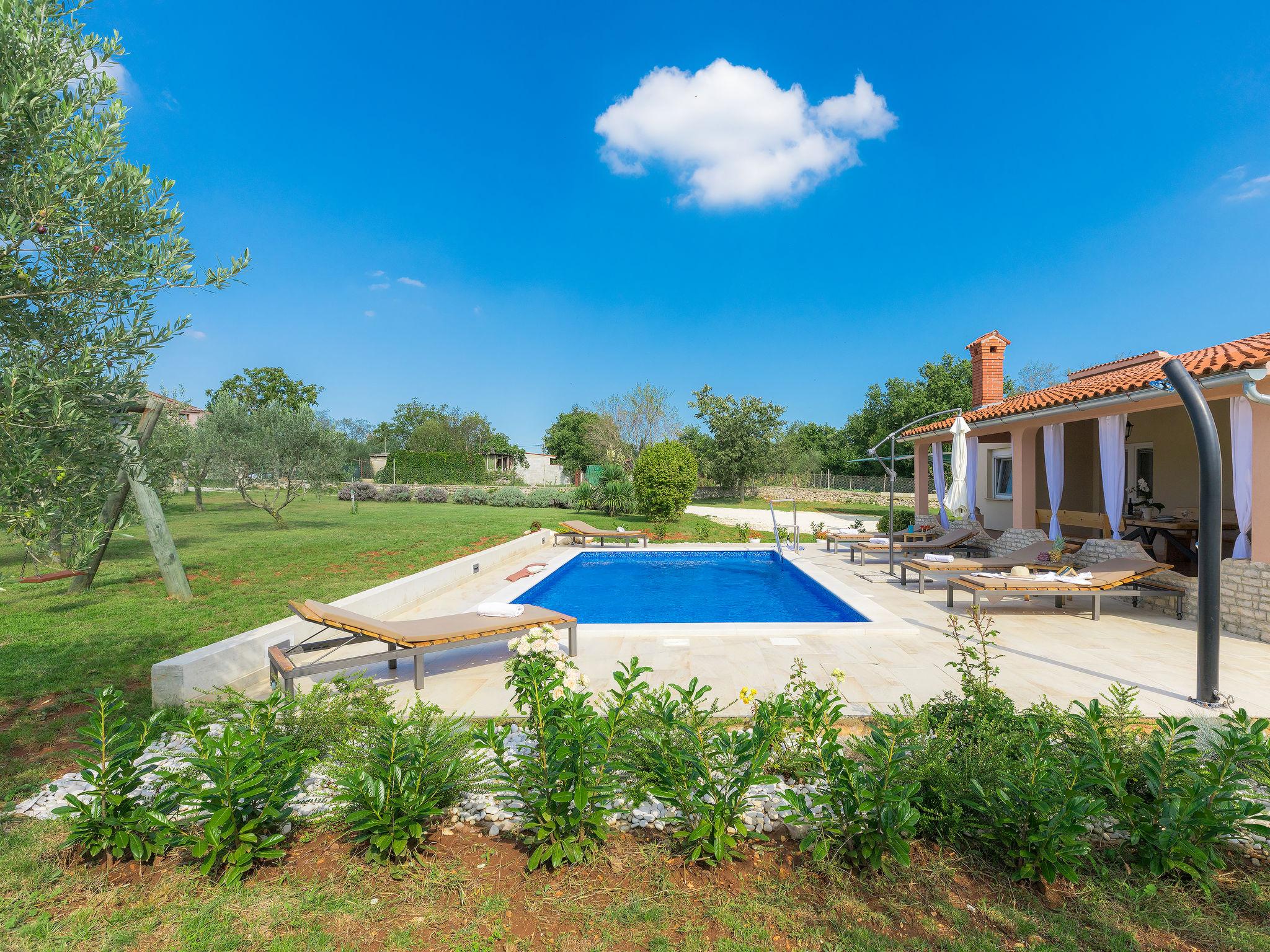 Photo 20 - Maison de 3 chambres à Marčana avec piscine privée et jardin