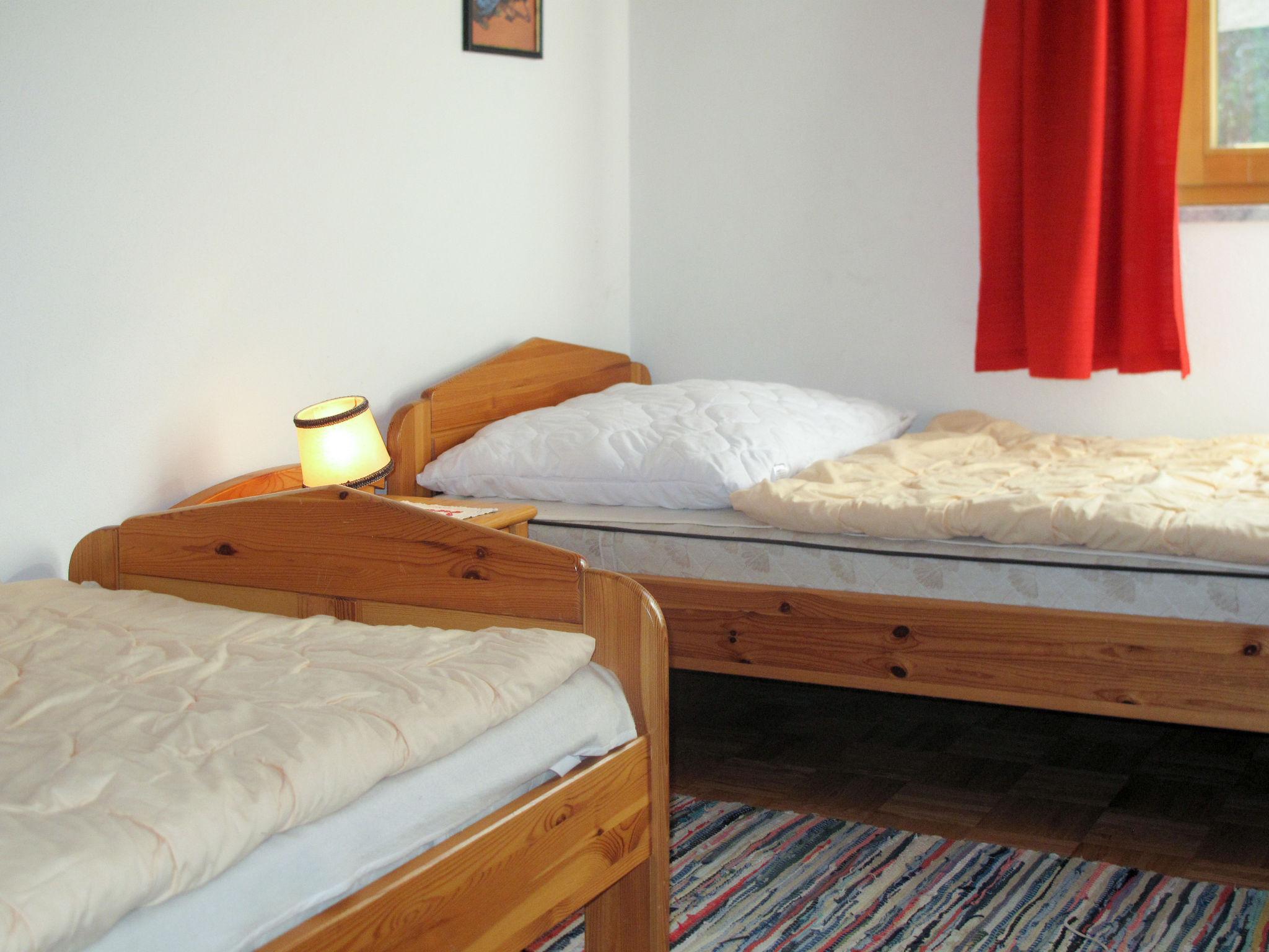 Foto 16 - Apartment mit 2 Schlafzimmern in Treffen am Ossiacher See mit garten und blick auf die berge