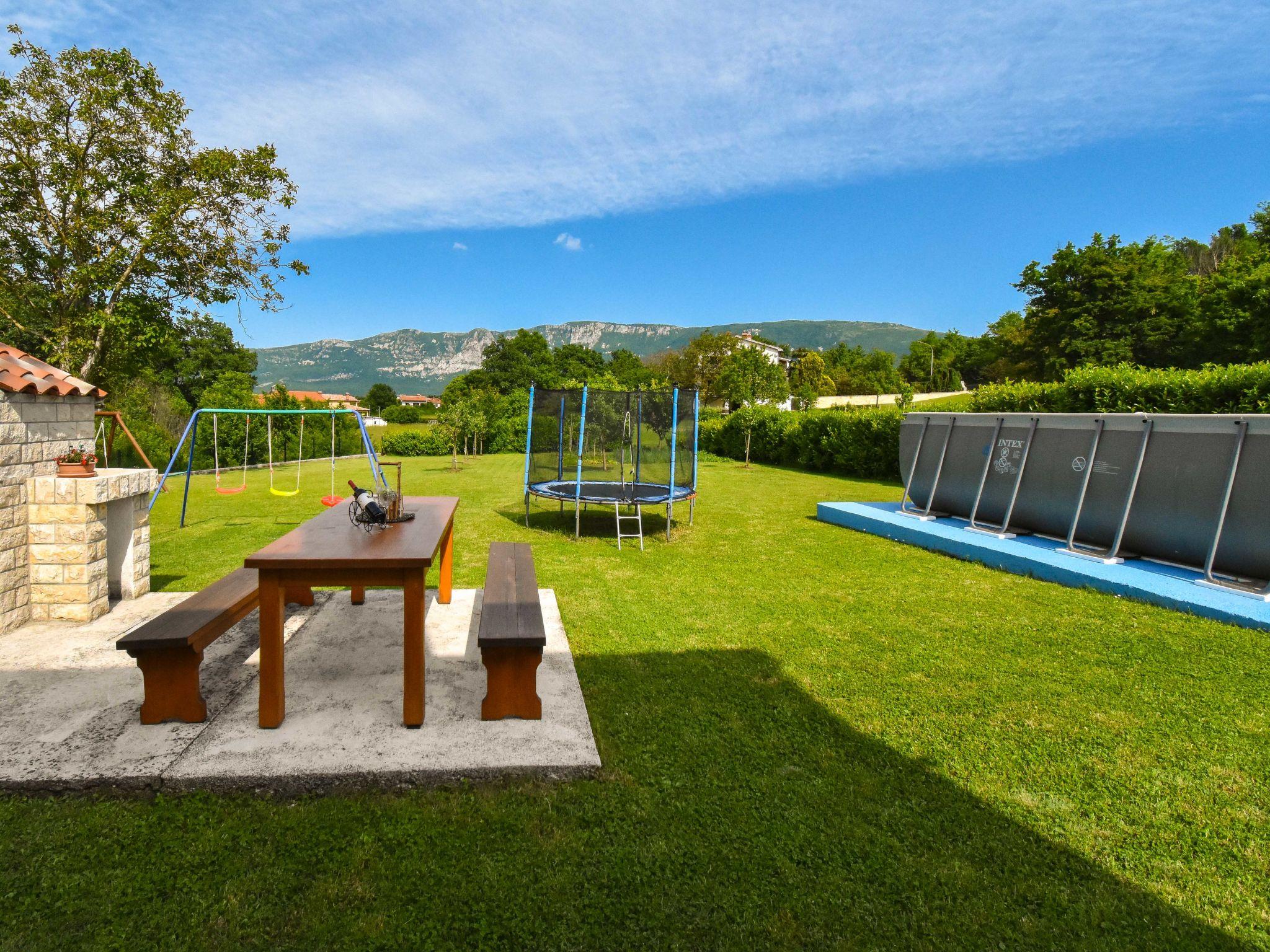 Photo 8 - Appartement de 1 chambre à Kršan avec piscine privée et jardin