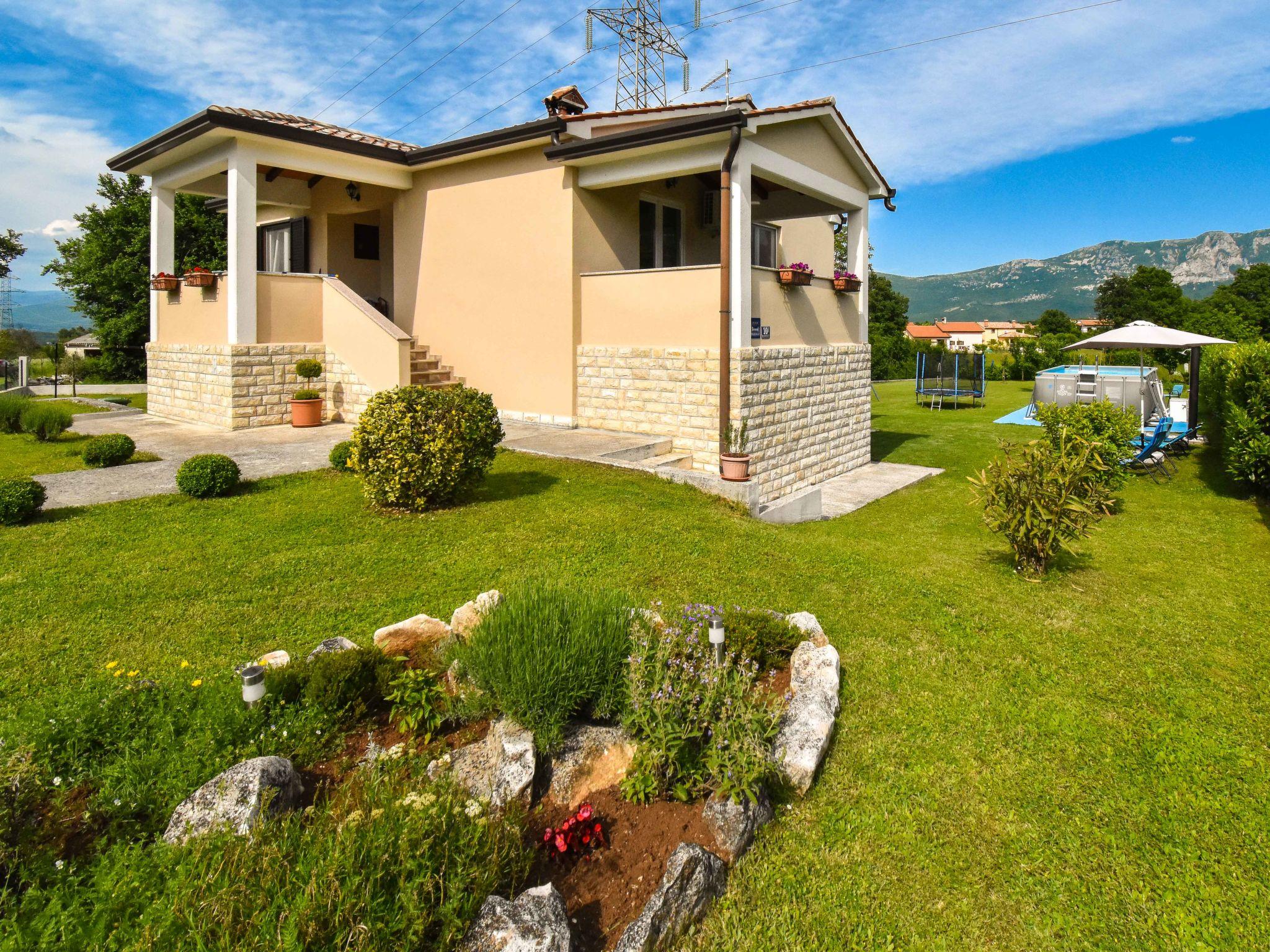 Photo 5 - Appartement de 1 chambre à Kršan avec piscine privée et jardin