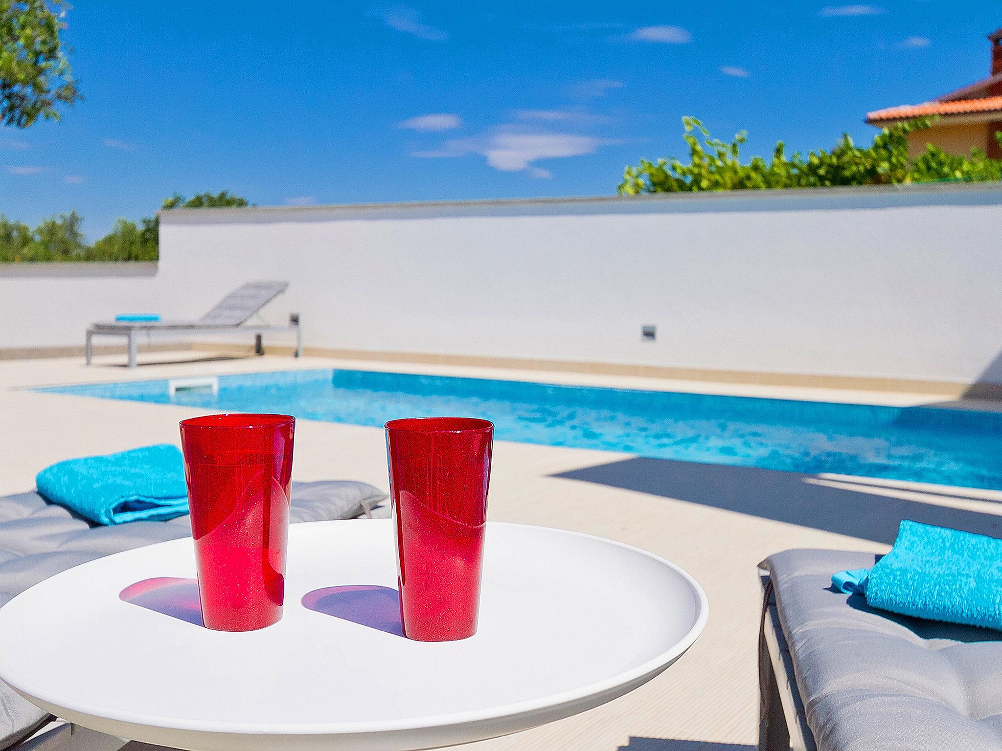 Photo 30 - Maison de 3 chambres à Labin avec piscine privée et jardin