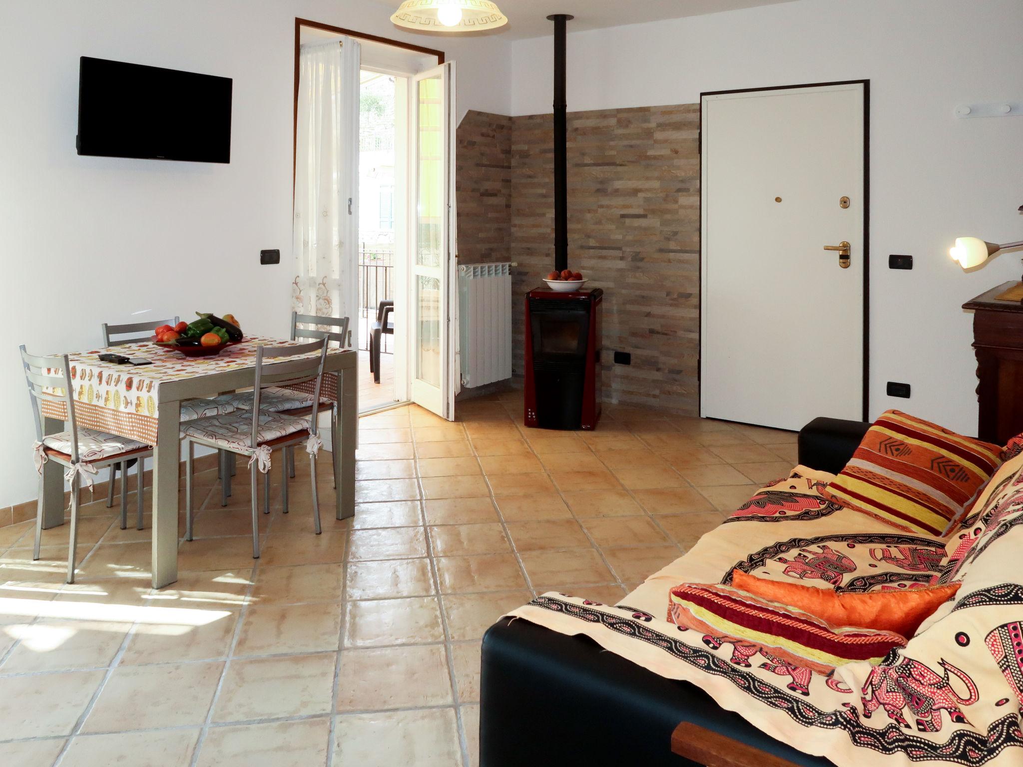 Foto 10 - Apartamento de 1 habitación en Civezza con terraza y vistas al mar
