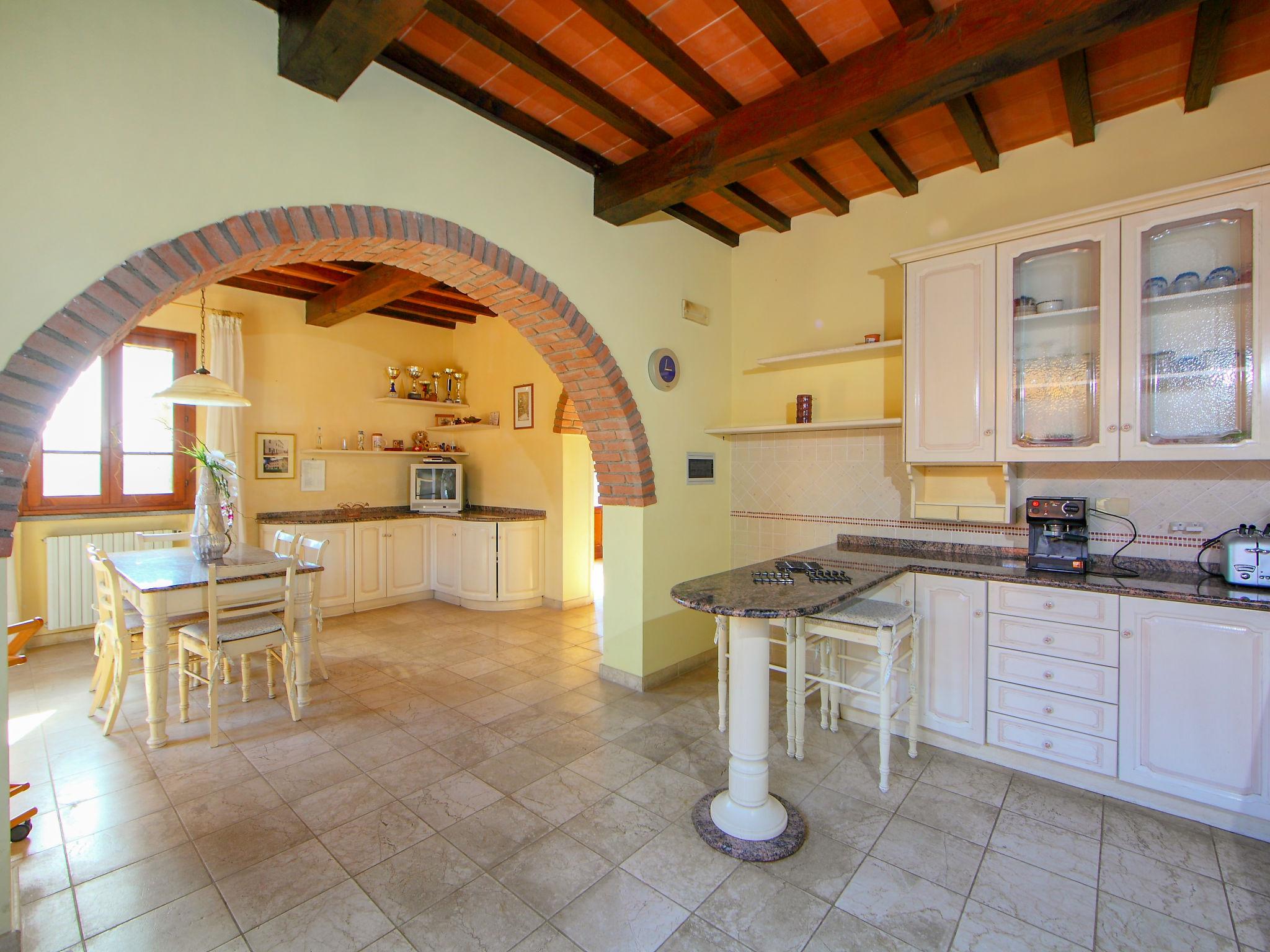 Photo 12 - 6 bedroom House in Fucecchio with private pool and garden