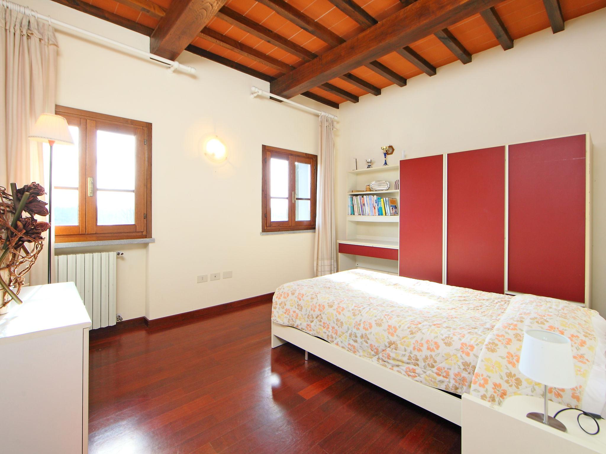 Photo 27 - 6 bedroom House in Fucecchio with private pool and garden