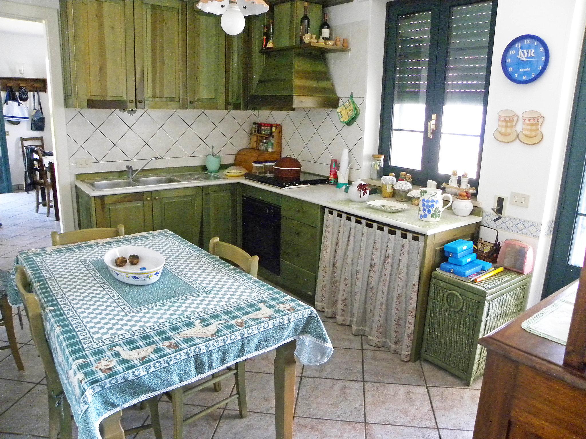 Photo 3 - 2 bedroom Apartment in Andrano with garden and terrace