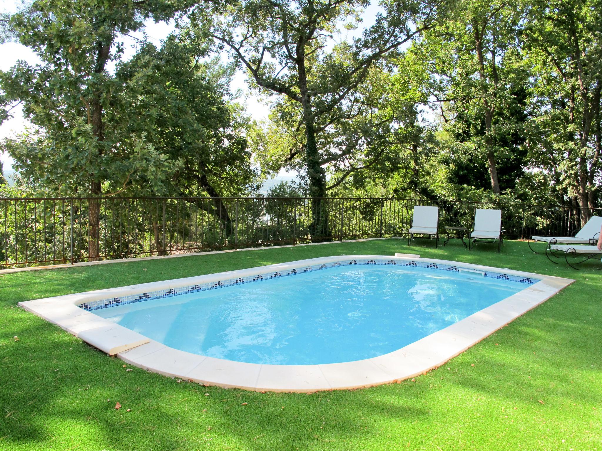 Foto 9 - Casa con 3 camere da letto a Draguignan con piscina privata e giardino