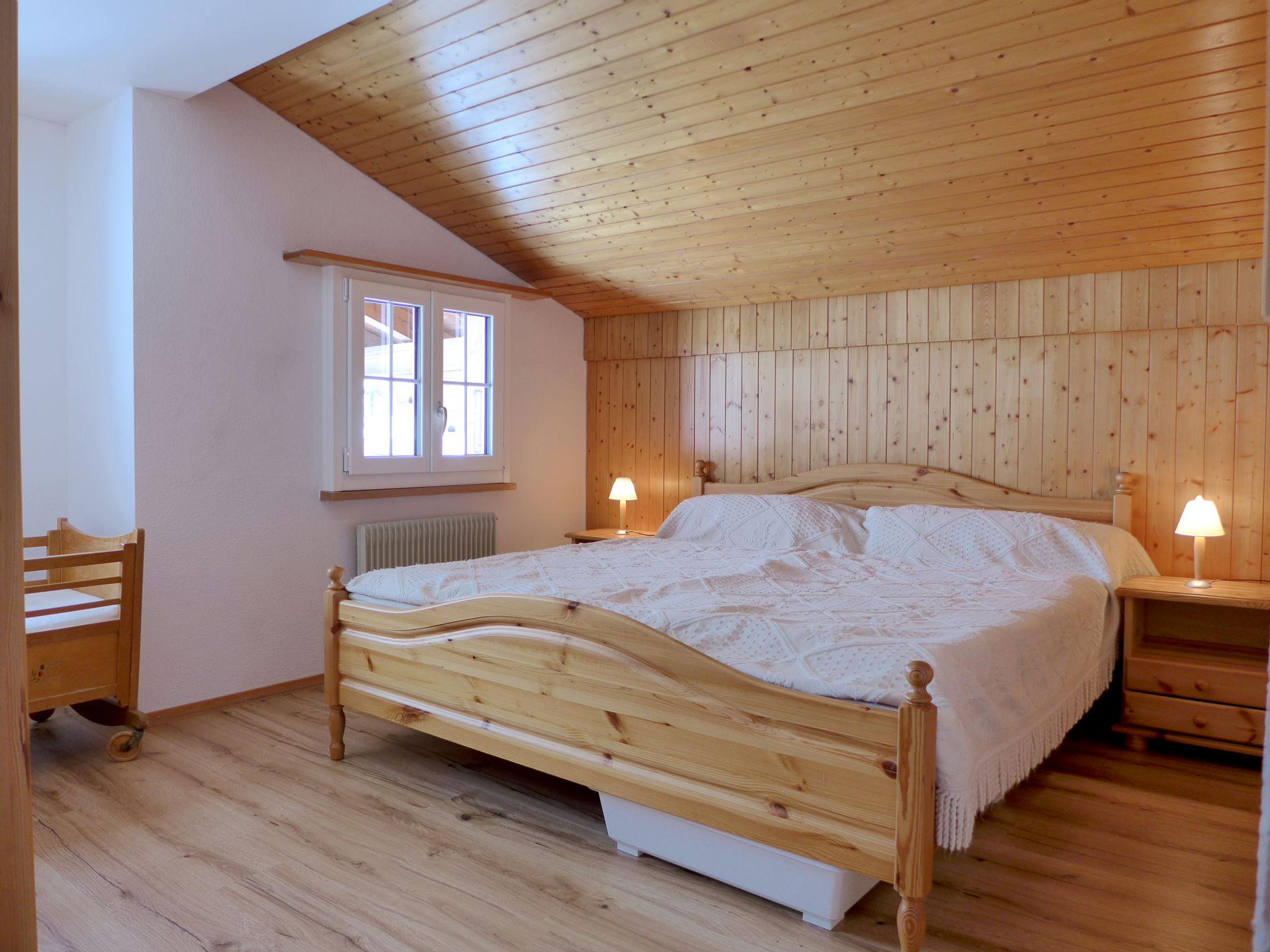 Foto 4 - Appartamento con 1 camera da letto a Lenk con giardino e vista sulle montagne