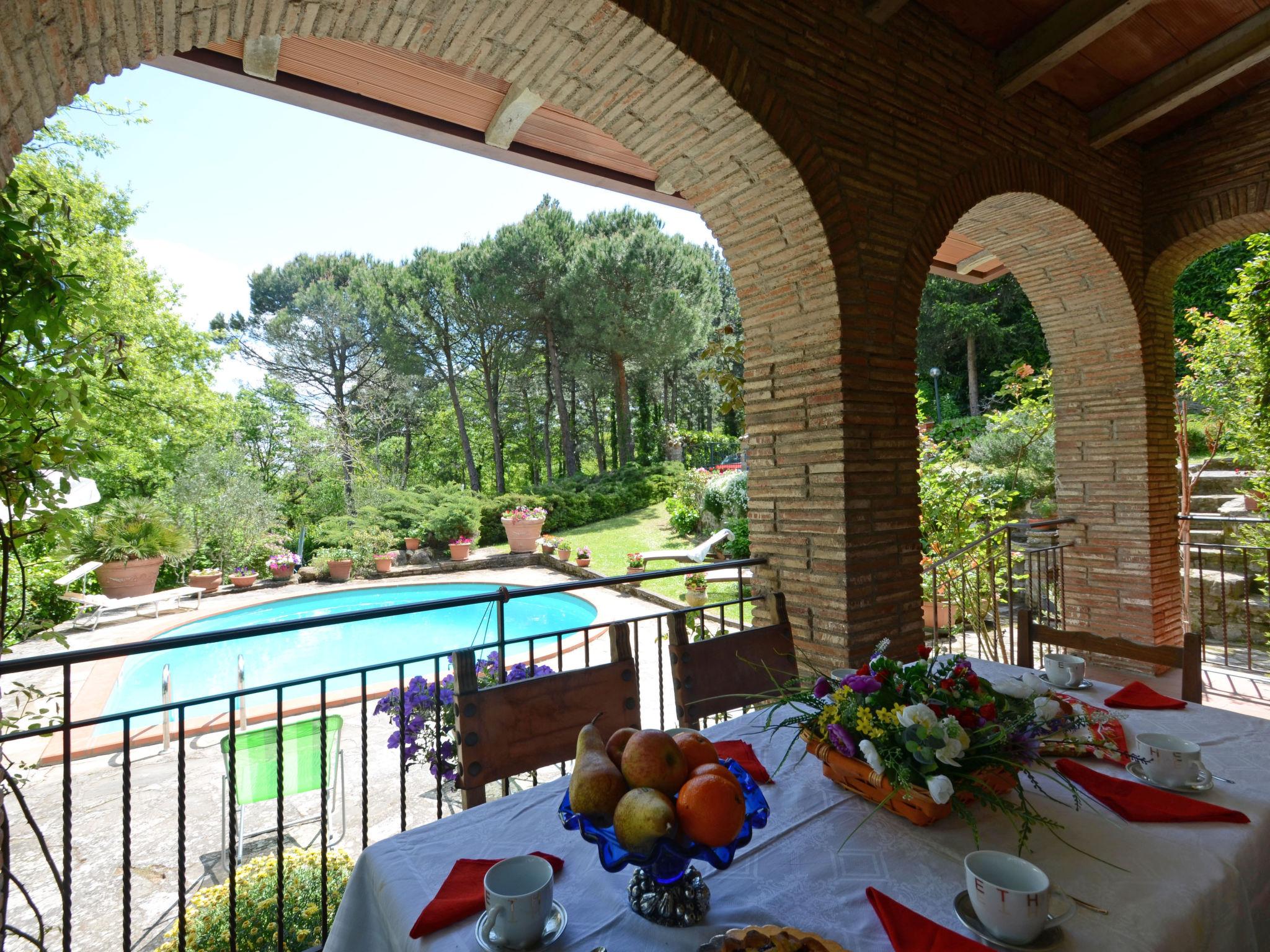 Foto 3 - Casa con 3 camere da letto a Piegaro con piscina privata e giardino