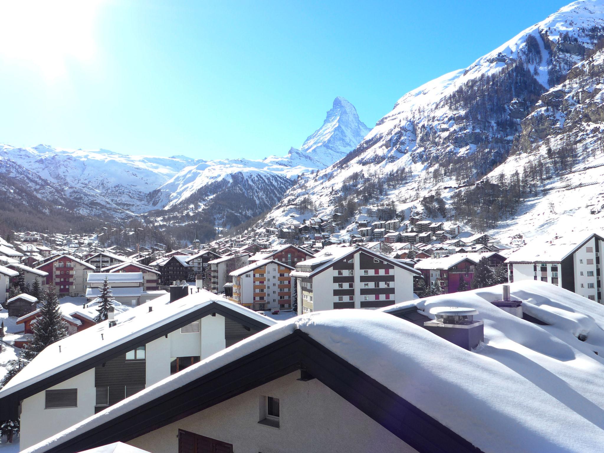 Foto 1 - Apartment mit 1 Schlafzimmer in Zermatt mit blick auf die berge