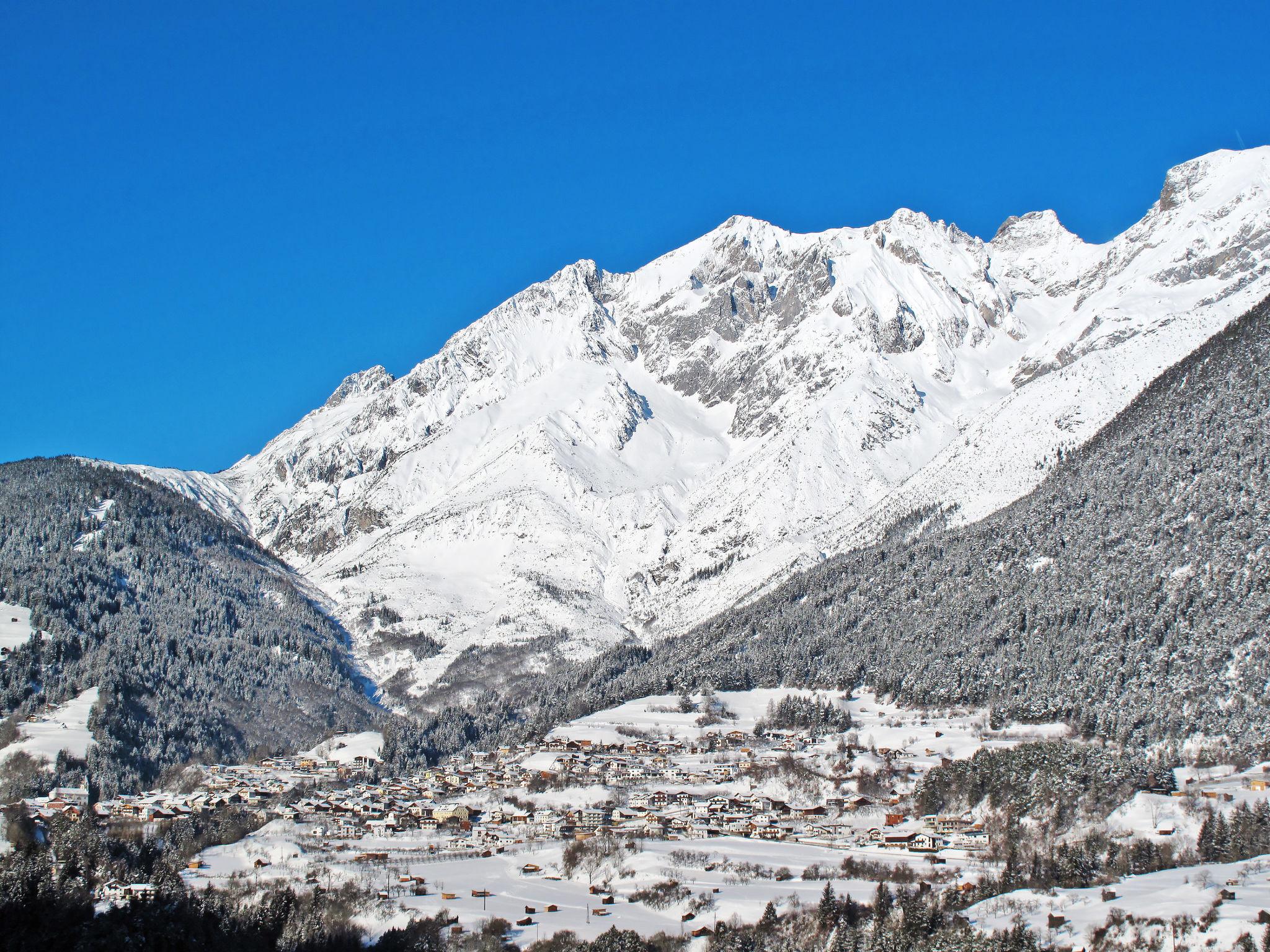 Photo 27 - Appartement de 3 chambres à Grins avec vues sur la montagne