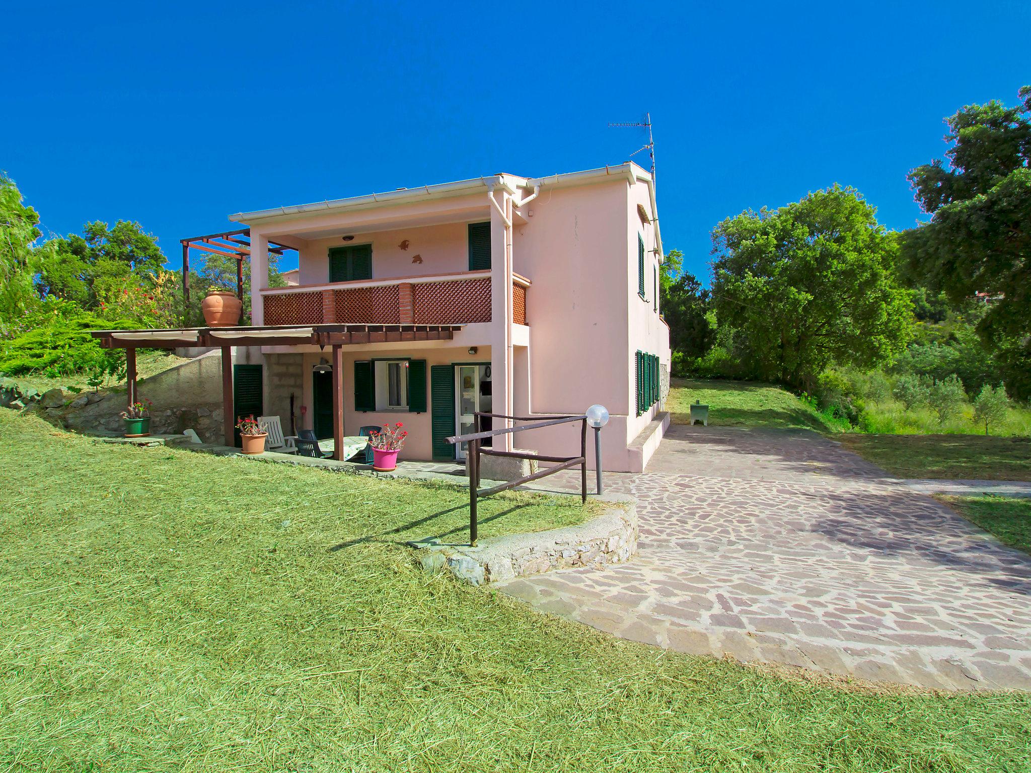 Photo 1 - Appartement de 2 chambres à Marciana avec jardin et terrasse