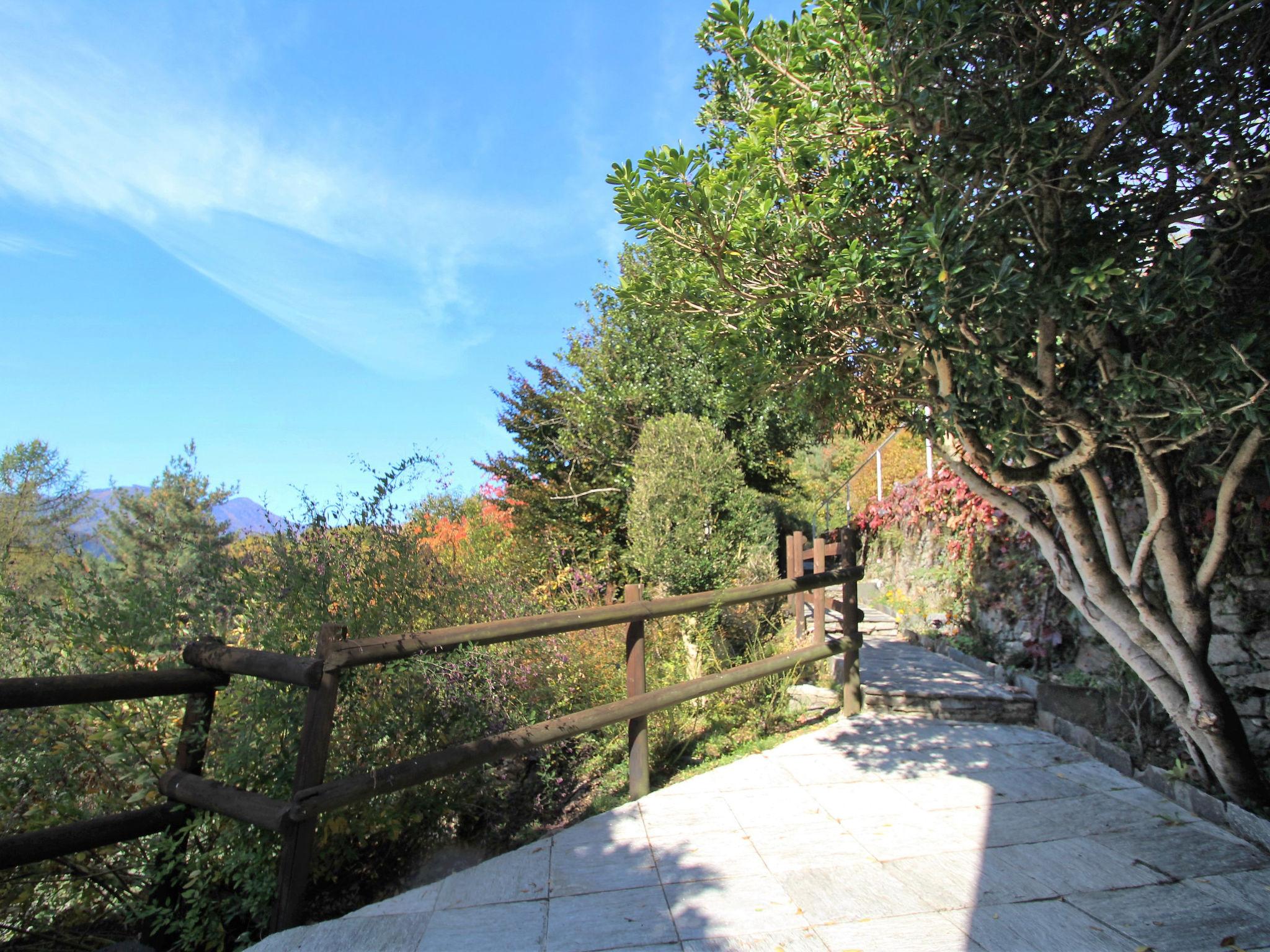 Photo 27 - Maison de 2 chambres à Pettenasco avec jardin et vues sur la montagne