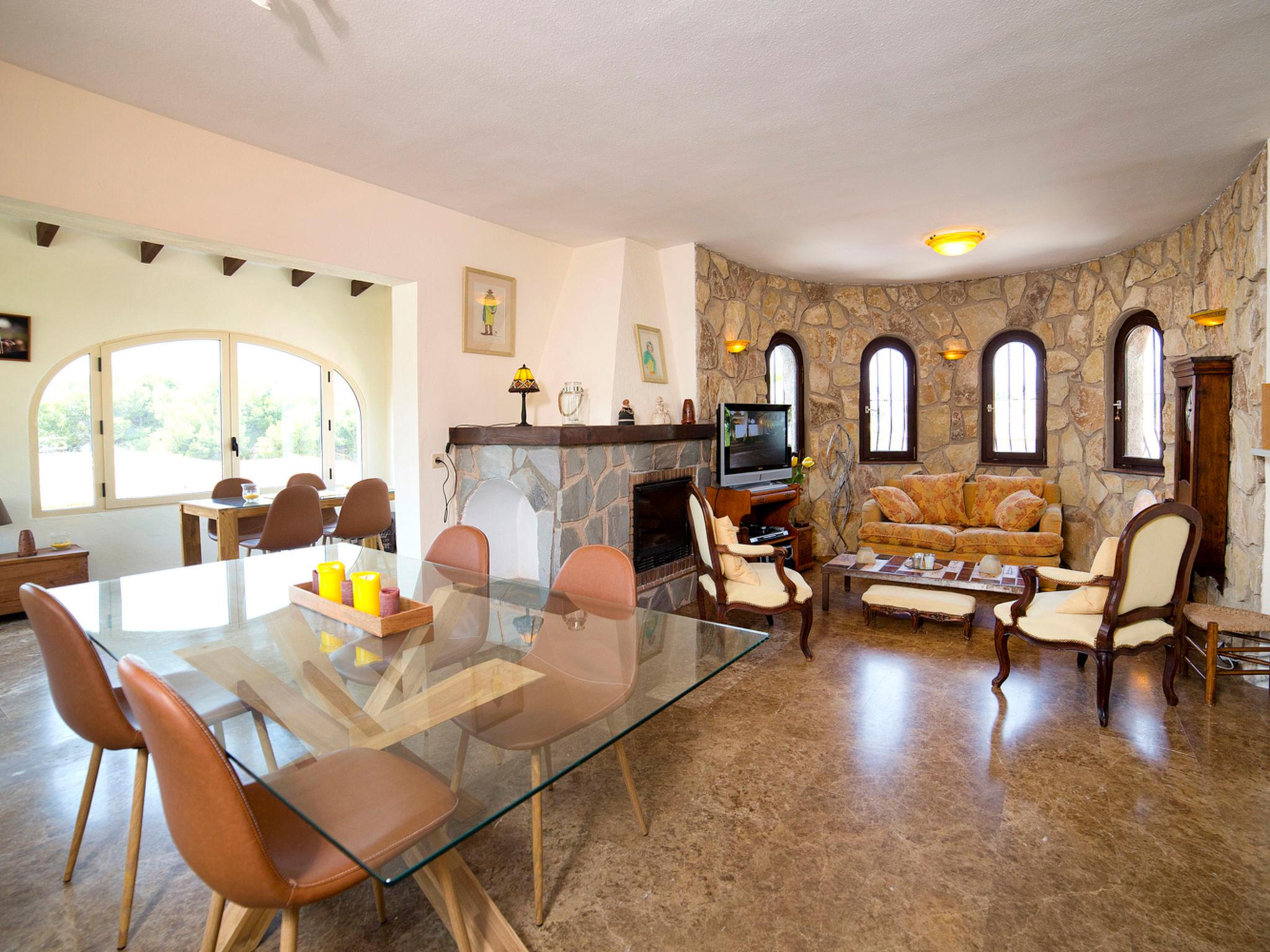 Photo 2 - 6 bedroom House in Calp with private pool and sea view