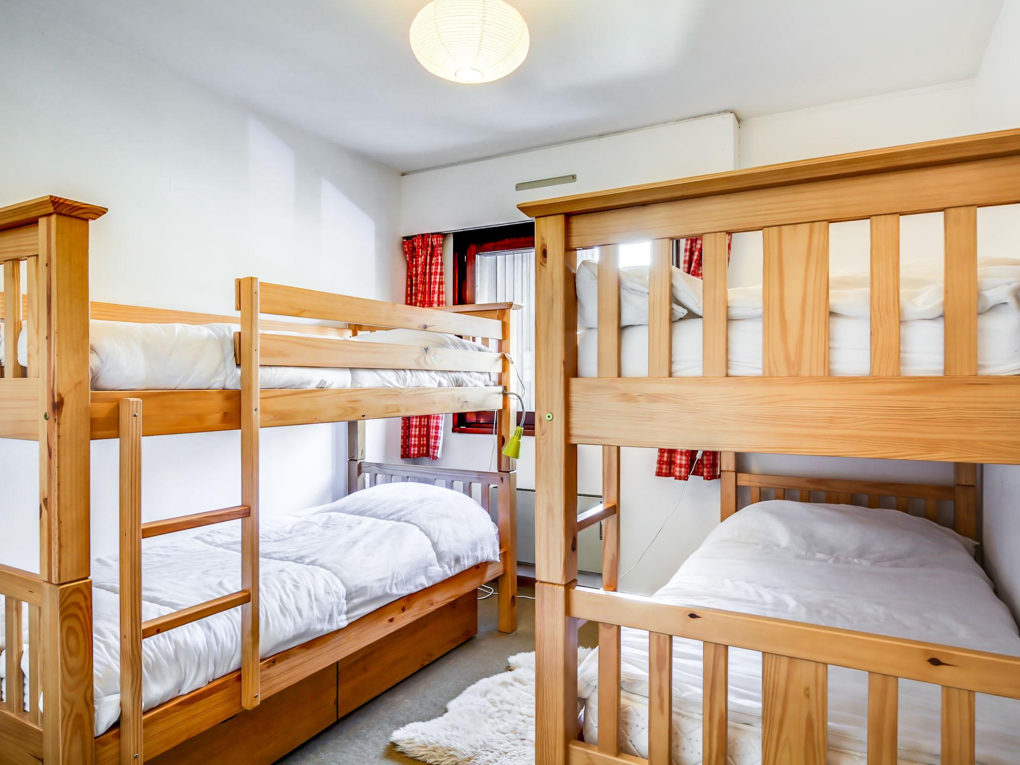 Foto 10 - Apartment mit 2 Schlafzimmern in Saint-Gervais-les-Bains mit blick auf die berge
