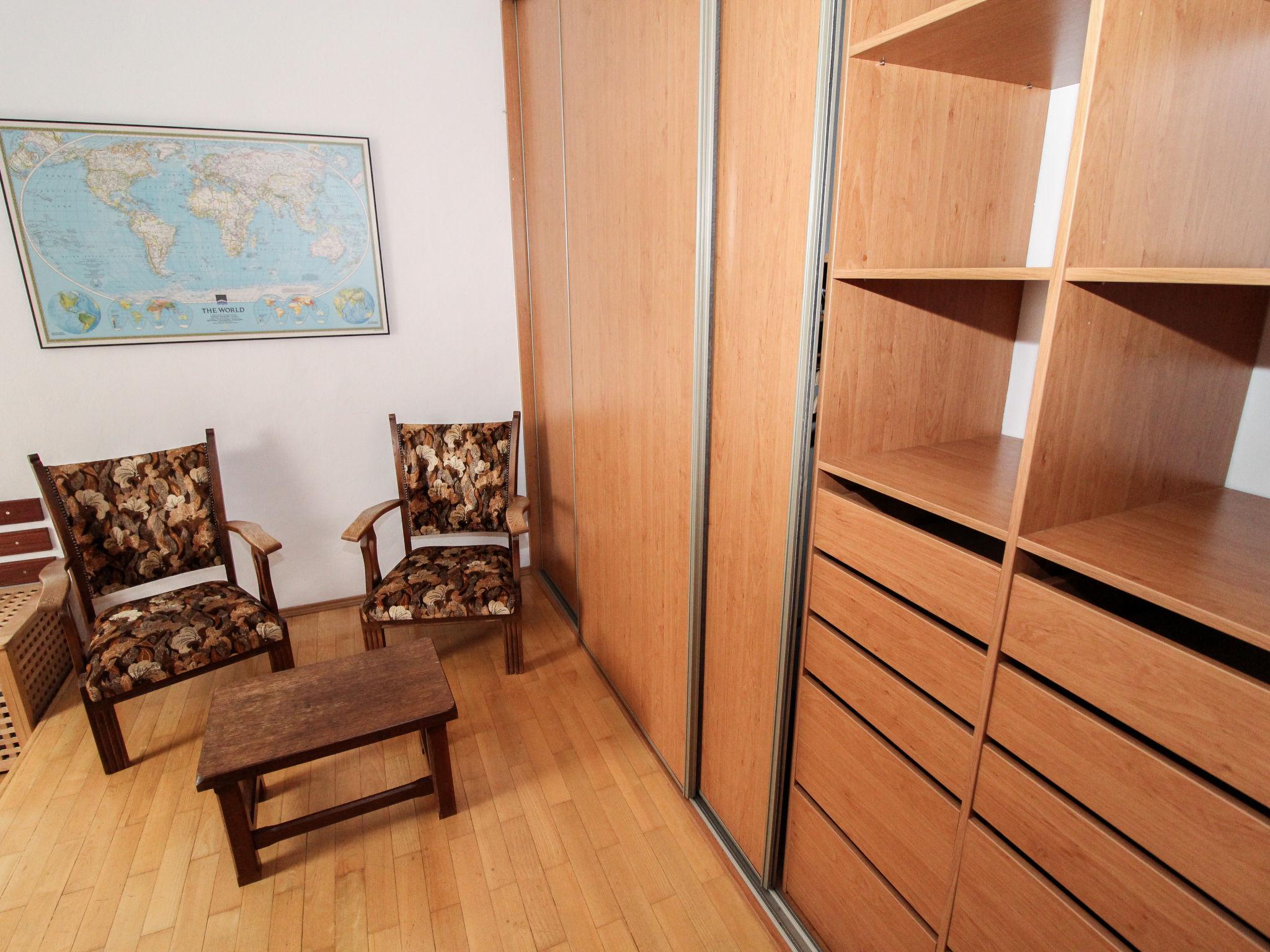 Foto 11 - Apartment mit 1 Schlafzimmer in Prag mit garten