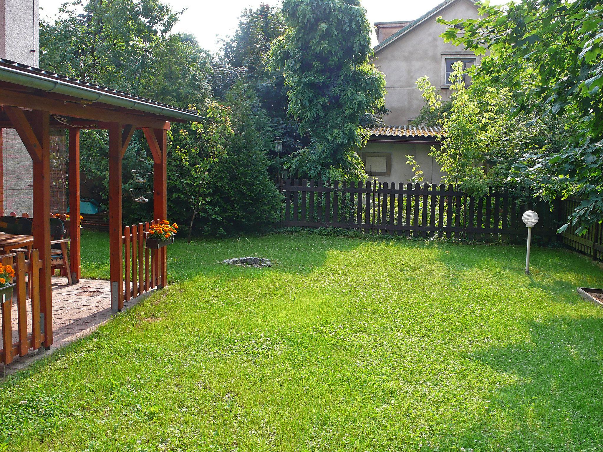 Photo 16 - Appartement de 1 chambre à Prague avec jardin