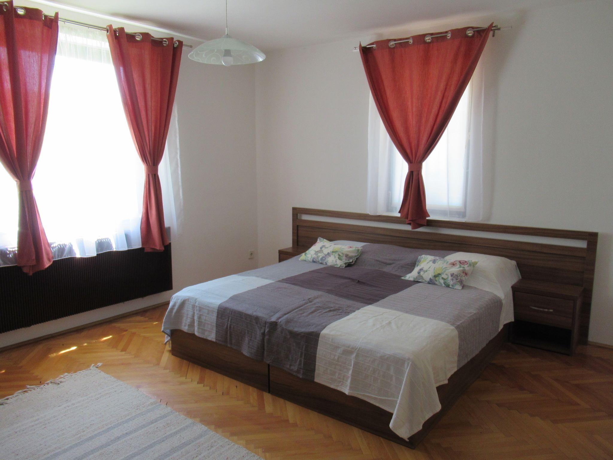 Photo 8 - 3 bedroom House in Balatonalmádi with private pool and mountain view