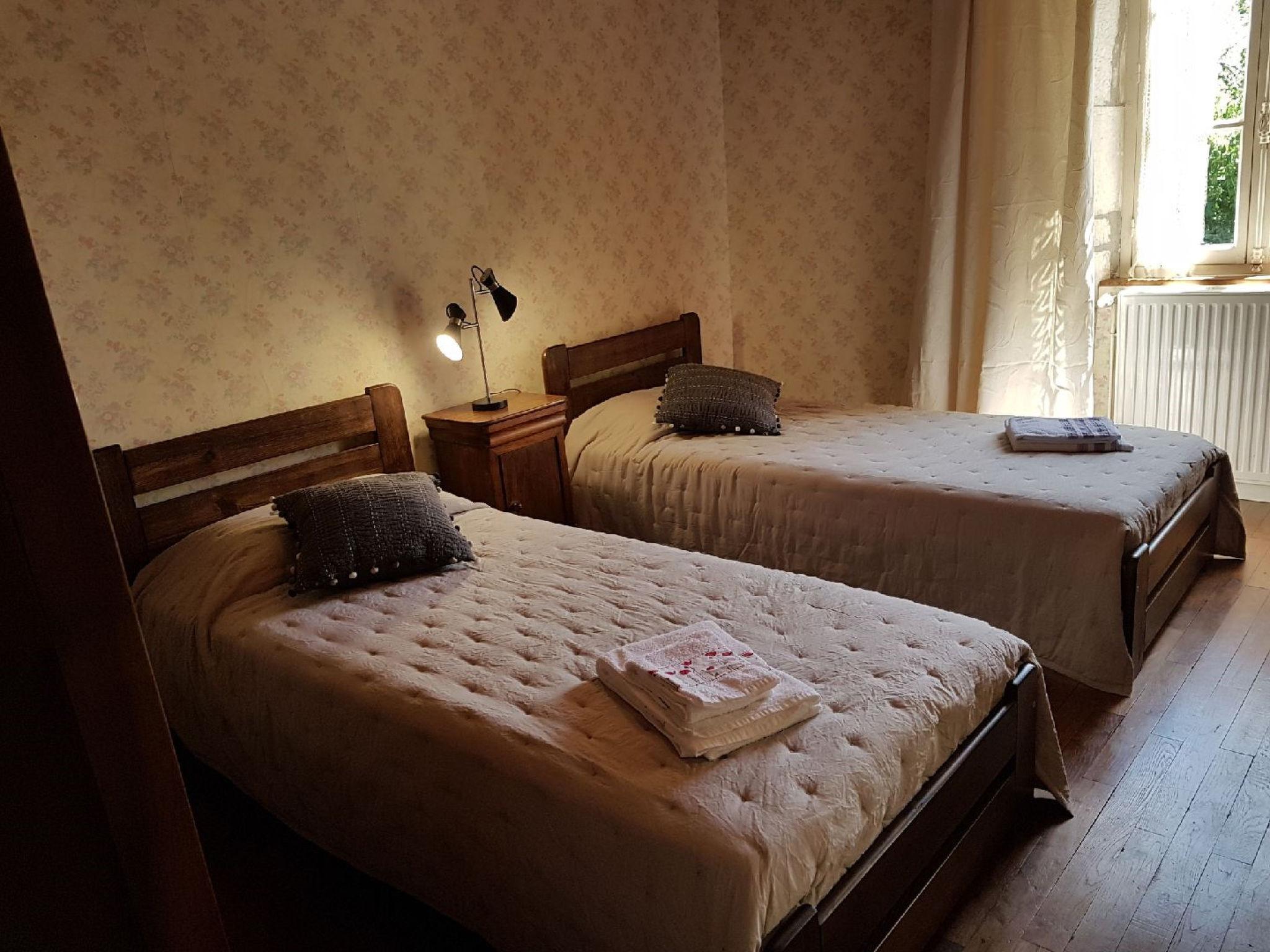 Foto 12 - Casa con 2 camere da letto a Turenne con terrazza