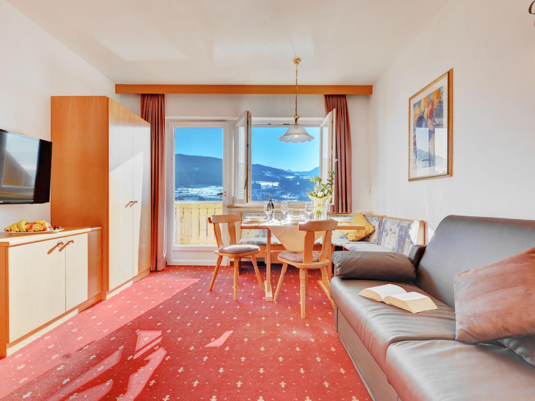 Foto 9 - Apartamento de 1 quarto em Villanders com piscina e vista para a montanha