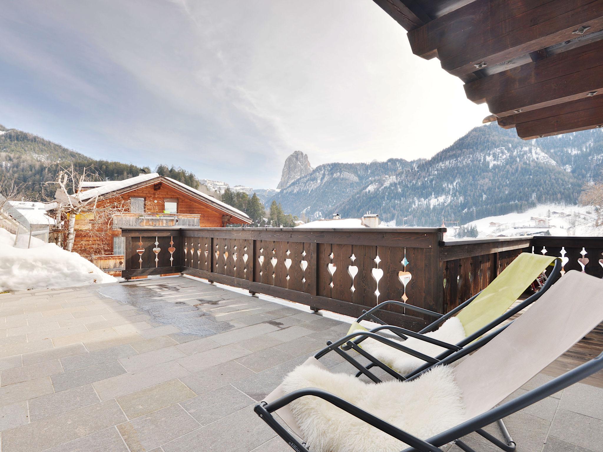 Photo 22 - Appartement de 2 chambres à Ortisei avec jardin et vues sur la montagne