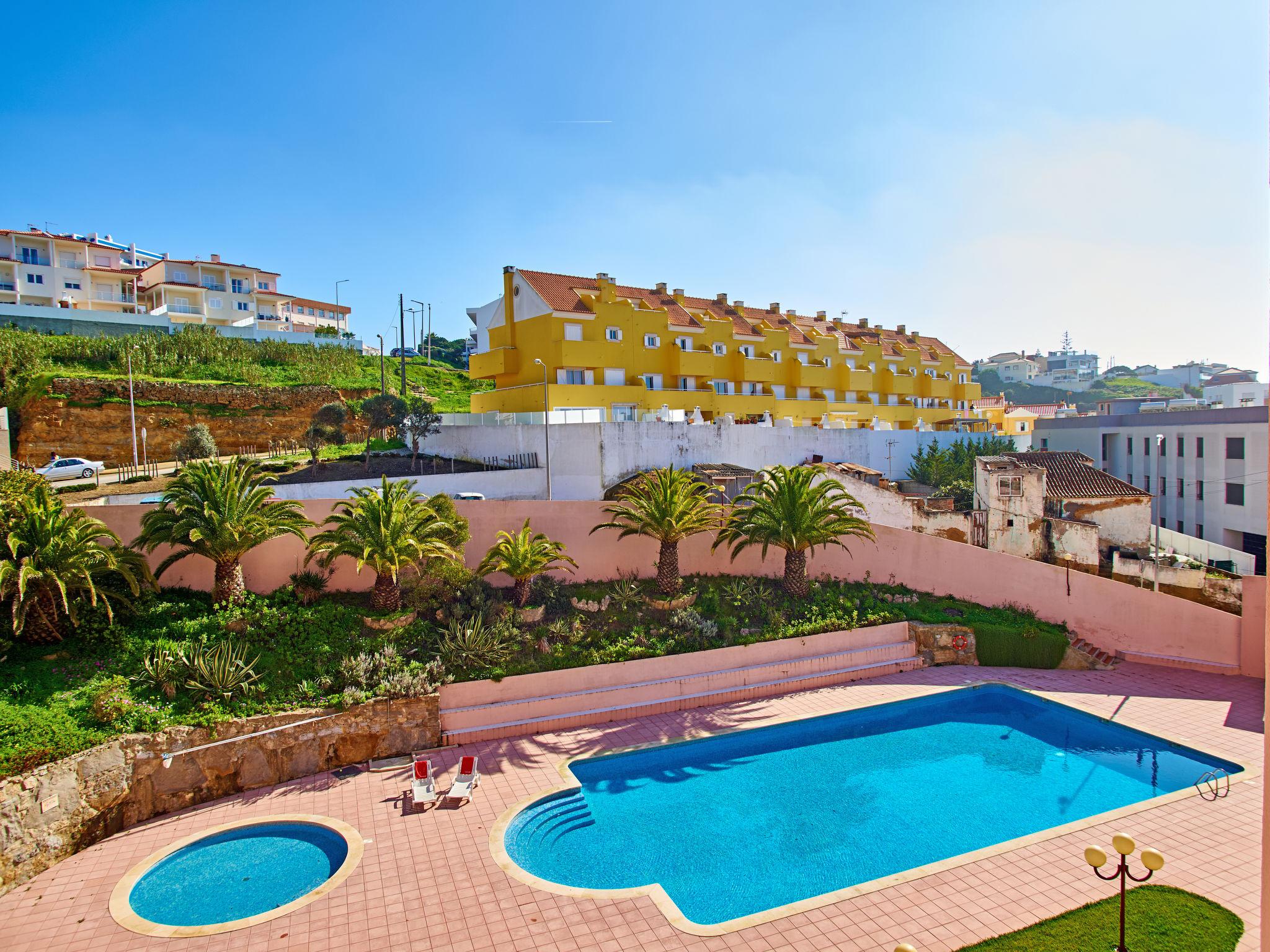 Photo 1 - Appartement de 2 chambres à Mafra avec piscine et vues à la mer