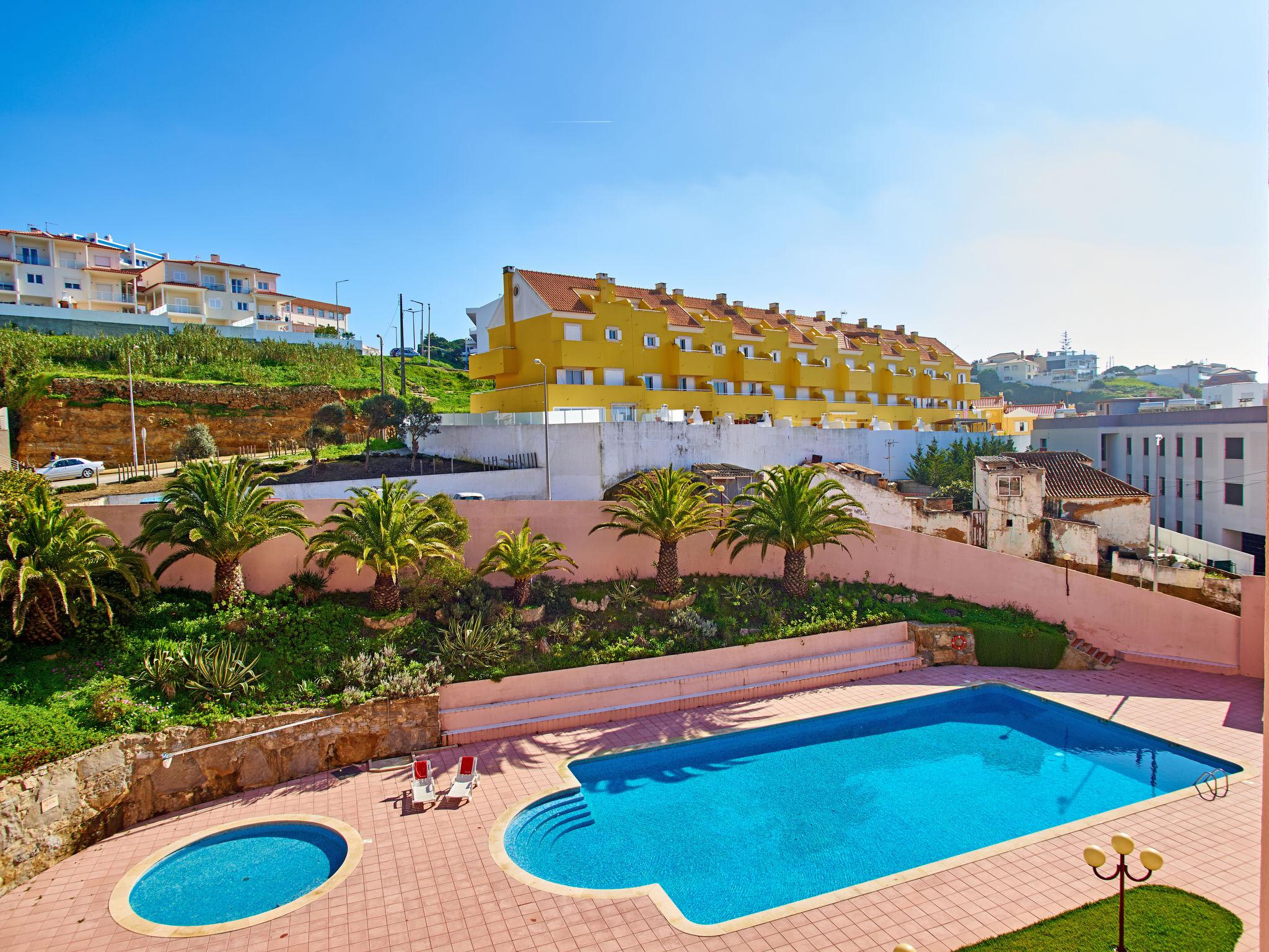 Foto 1 - Apartamento de 2 habitaciones en Mafra con piscina y vistas al mar