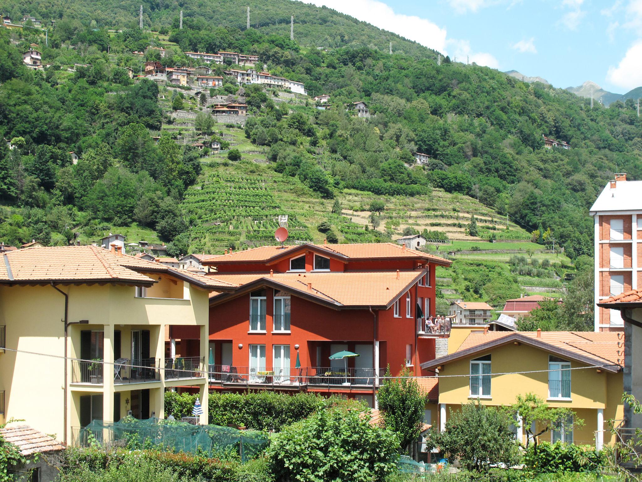 Photo 30 - Maison de 3 chambres à Dongo avec jardin et vues sur la montagne