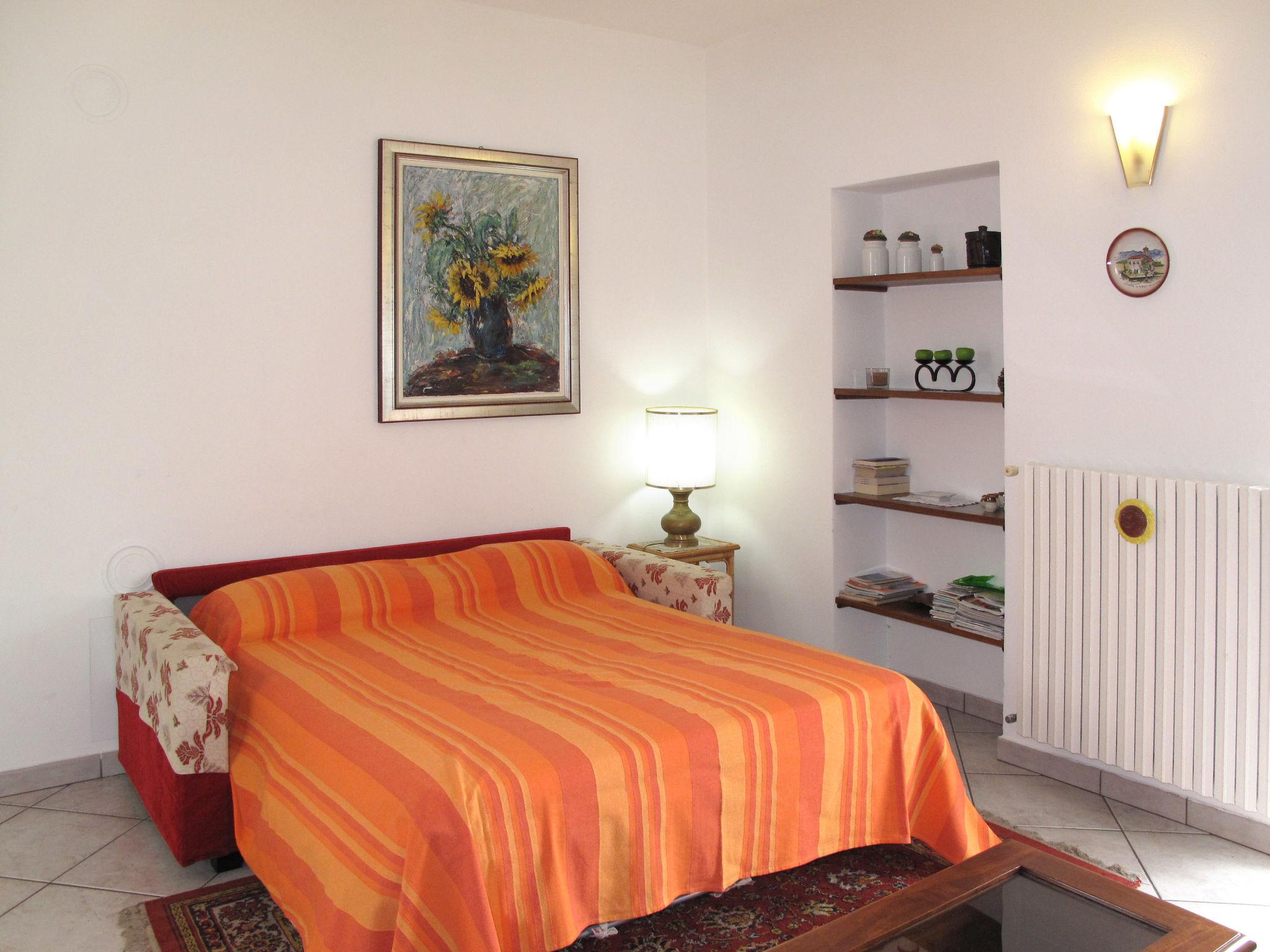 Foto 9 - Apartamento de 2 quartos em Luino com terraço