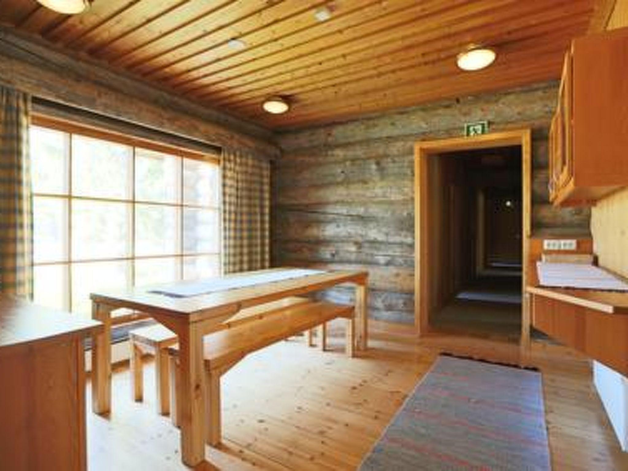 Foto 9 - Casa de 8 habitaciones en Sodankylä con sauna y vistas a la montaña