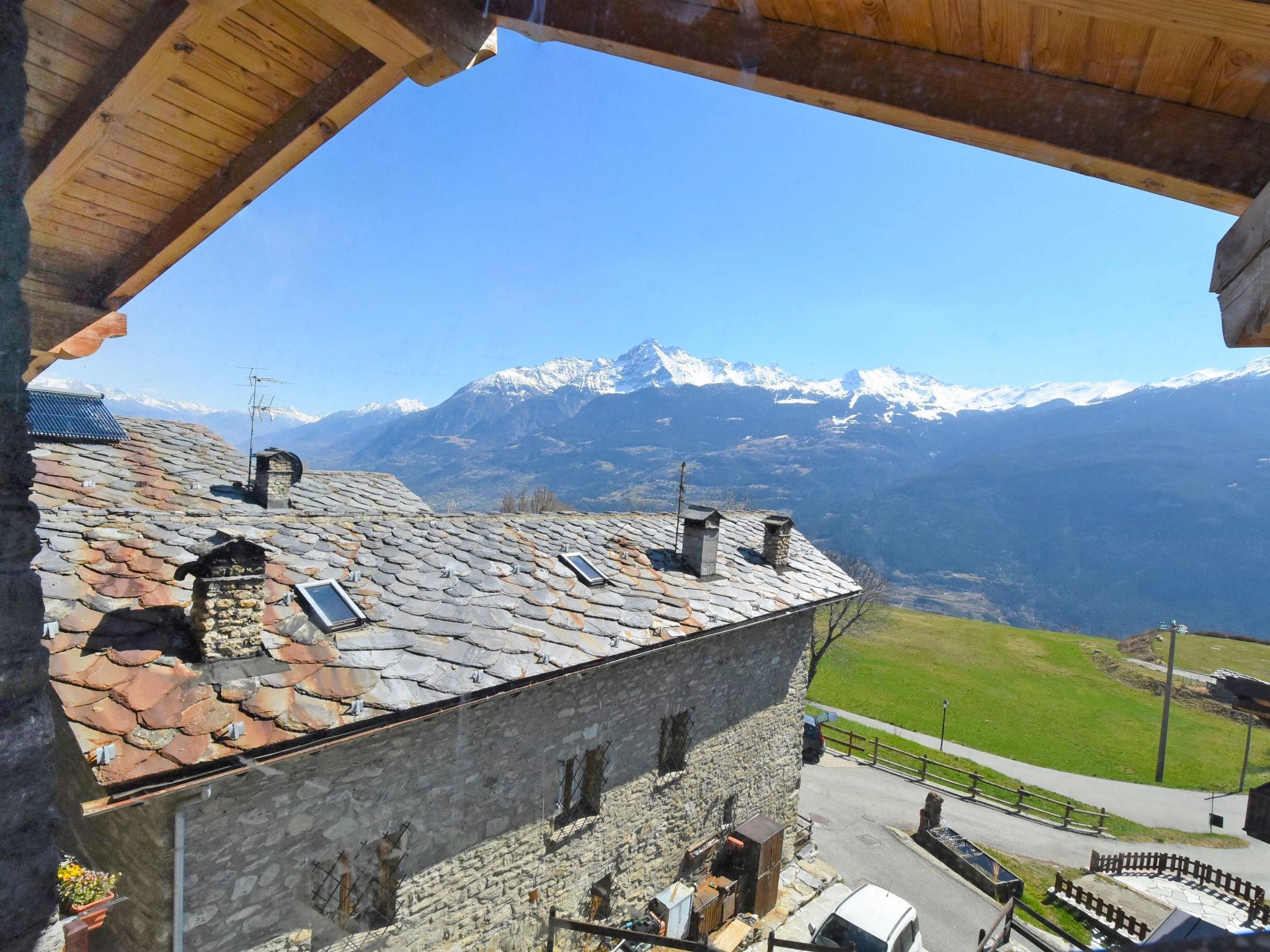 Foto 20 - Appartamento con 1 camera da letto a Sarre con giardino e vista sulle montagne