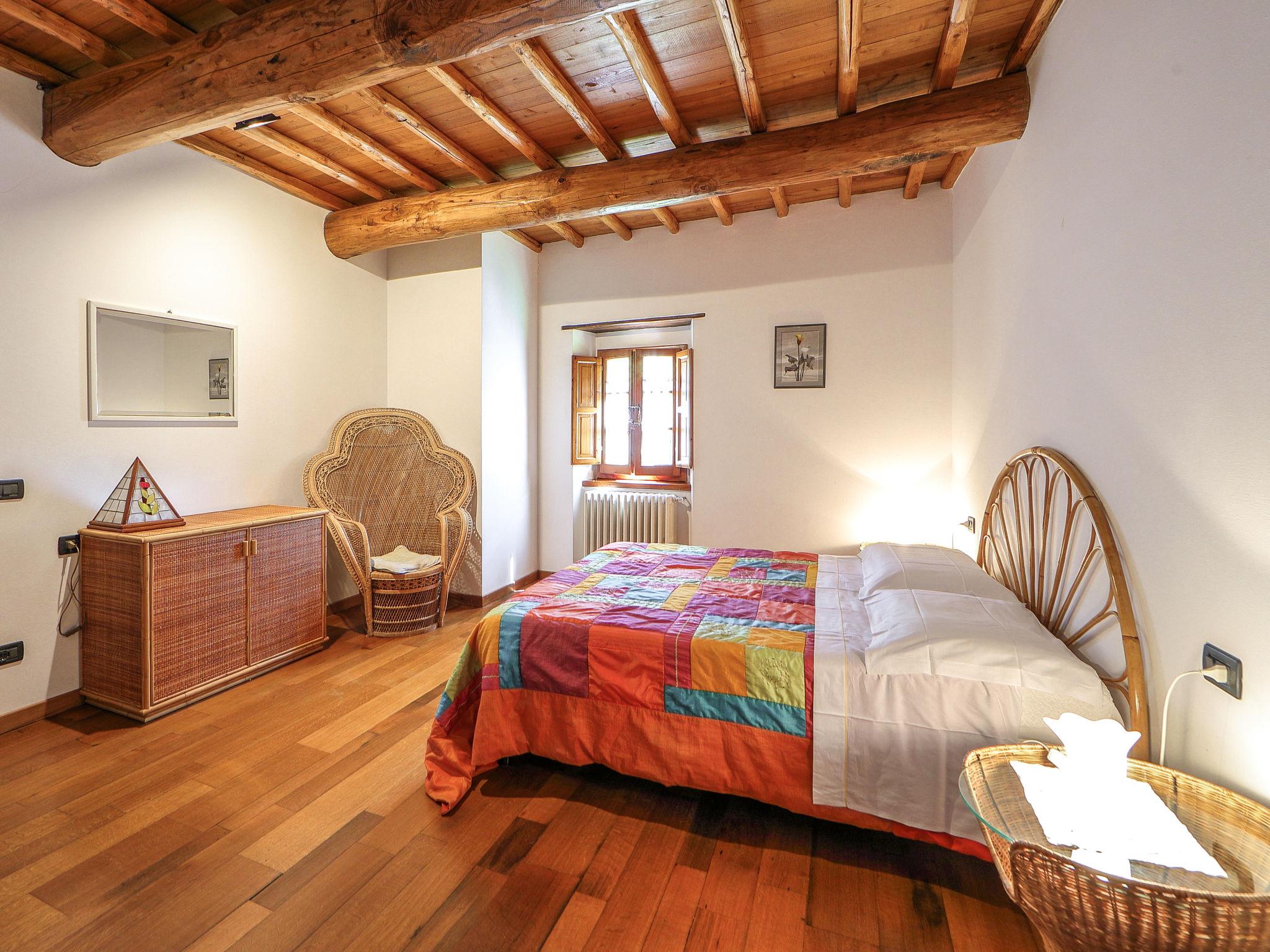 Foto 15 - Haus mit 3 Schlafzimmern in Greve in Chianti mit schwimmbad und garten