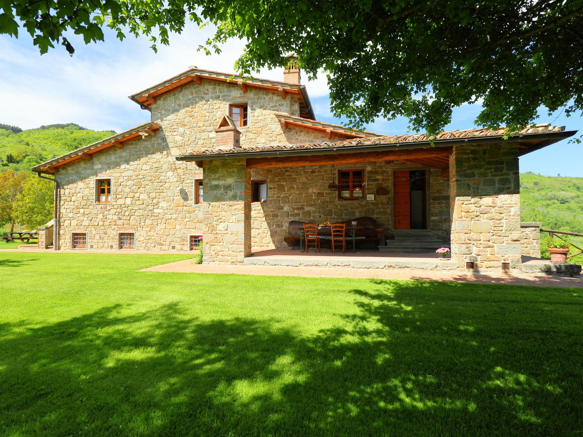 Foto 3 - Casa de 3 quartos em Greve in Chianti com piscina e jardim