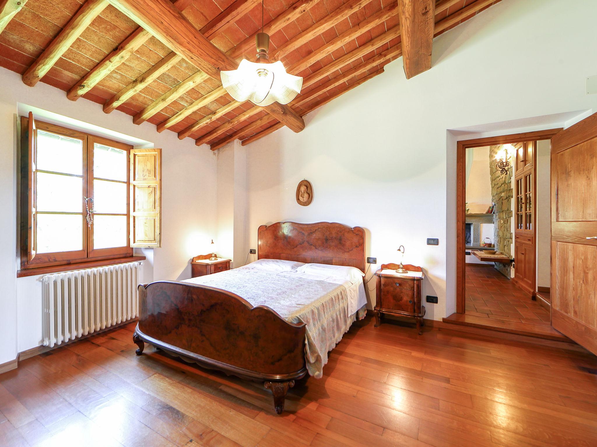 Foto 13 - Haus mit 3 Schlafzimmern in Greve in Chianti mit schwimmbad und garten