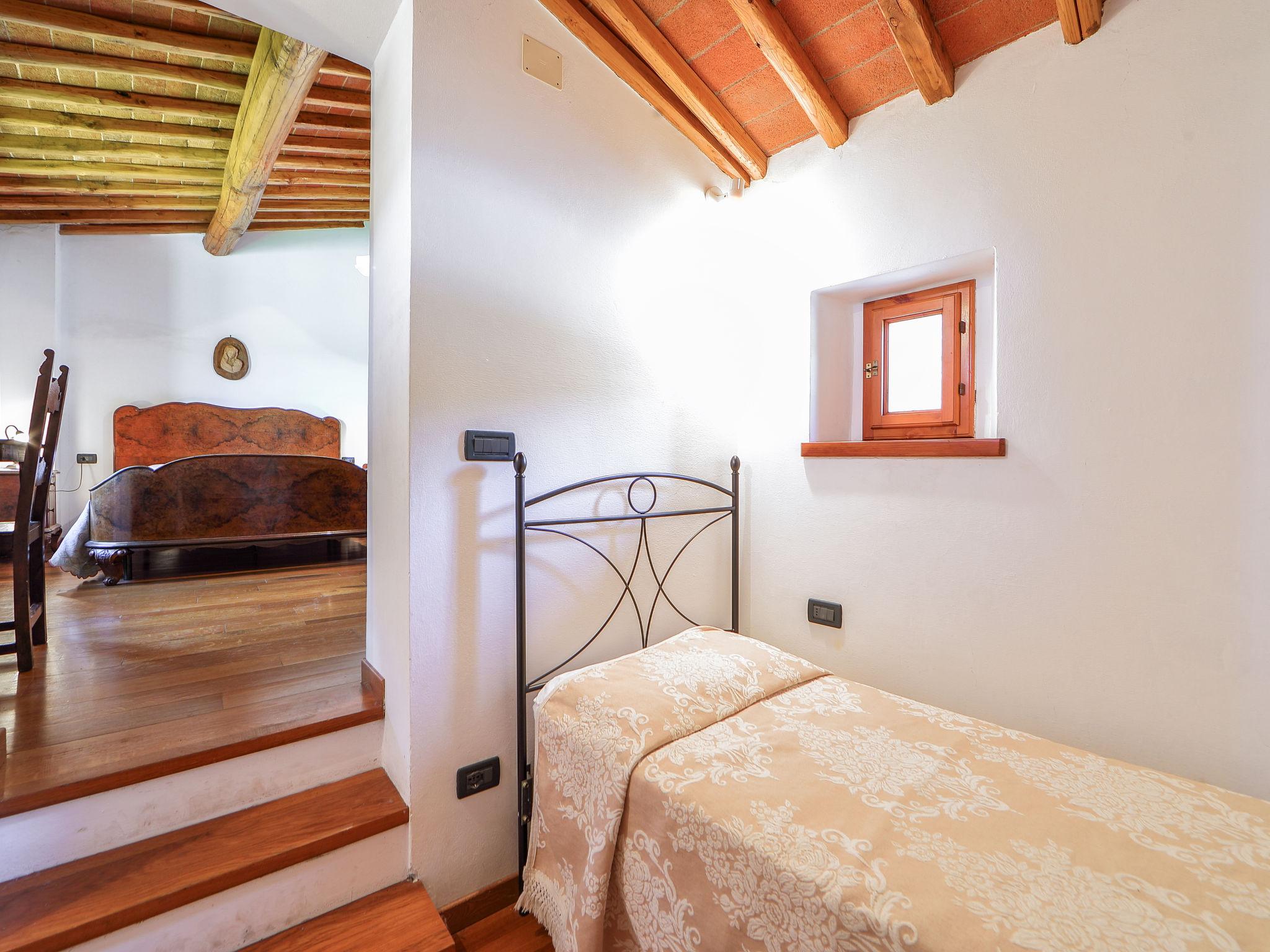 Foto 14 - Casa con 3 camere da letto a Greve in Chianti con piscina e giardino