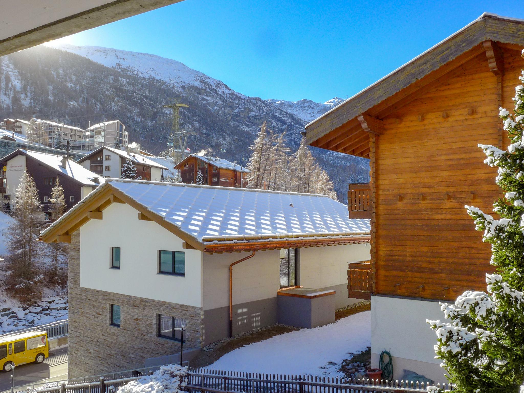 Foto 8 - Apartment mit 1 Schlafzimmer in Zermatt mit blick auf die berge