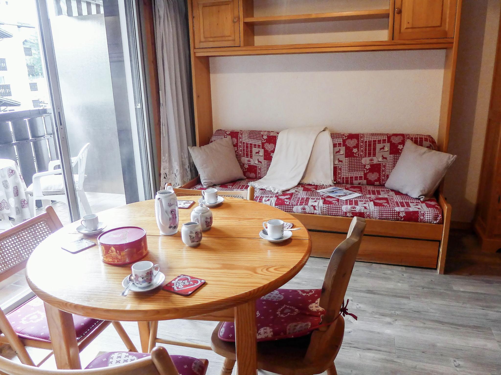 Photo 1 - 1 bedroom Apartment in Chamonix-Mont-Blanc with mountain view