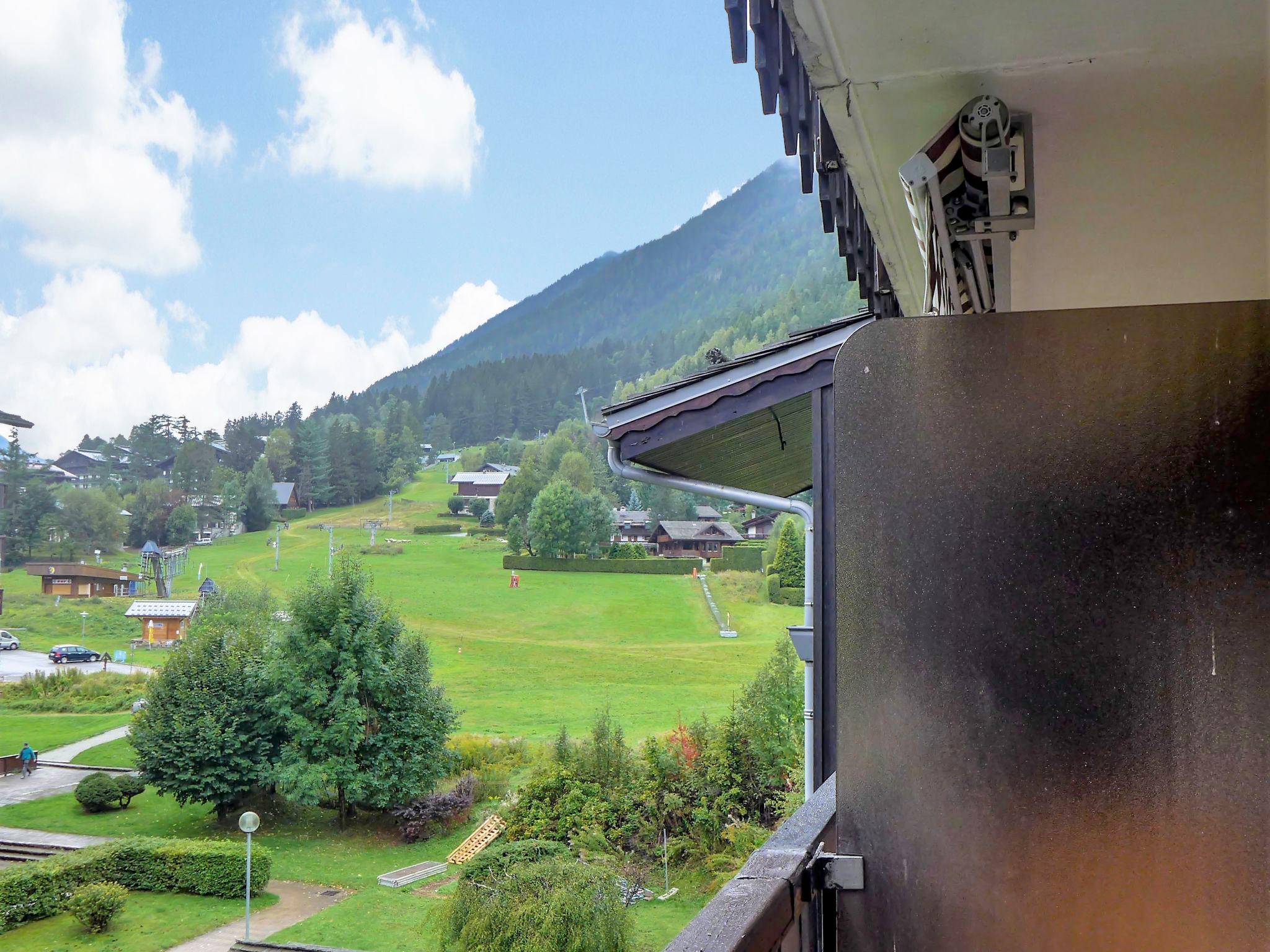 Foto 13 - Appartamento con 1 camera da letto a Chamonix-Mont-Blanc con vista sulle montagne