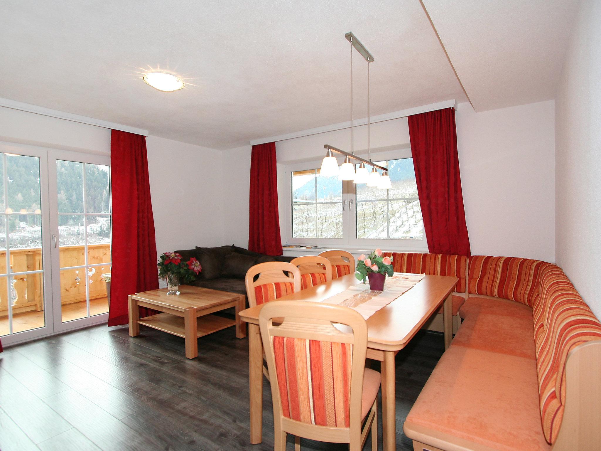 Photo 3 - 4 bedroom Apartment in Pians with mountain view