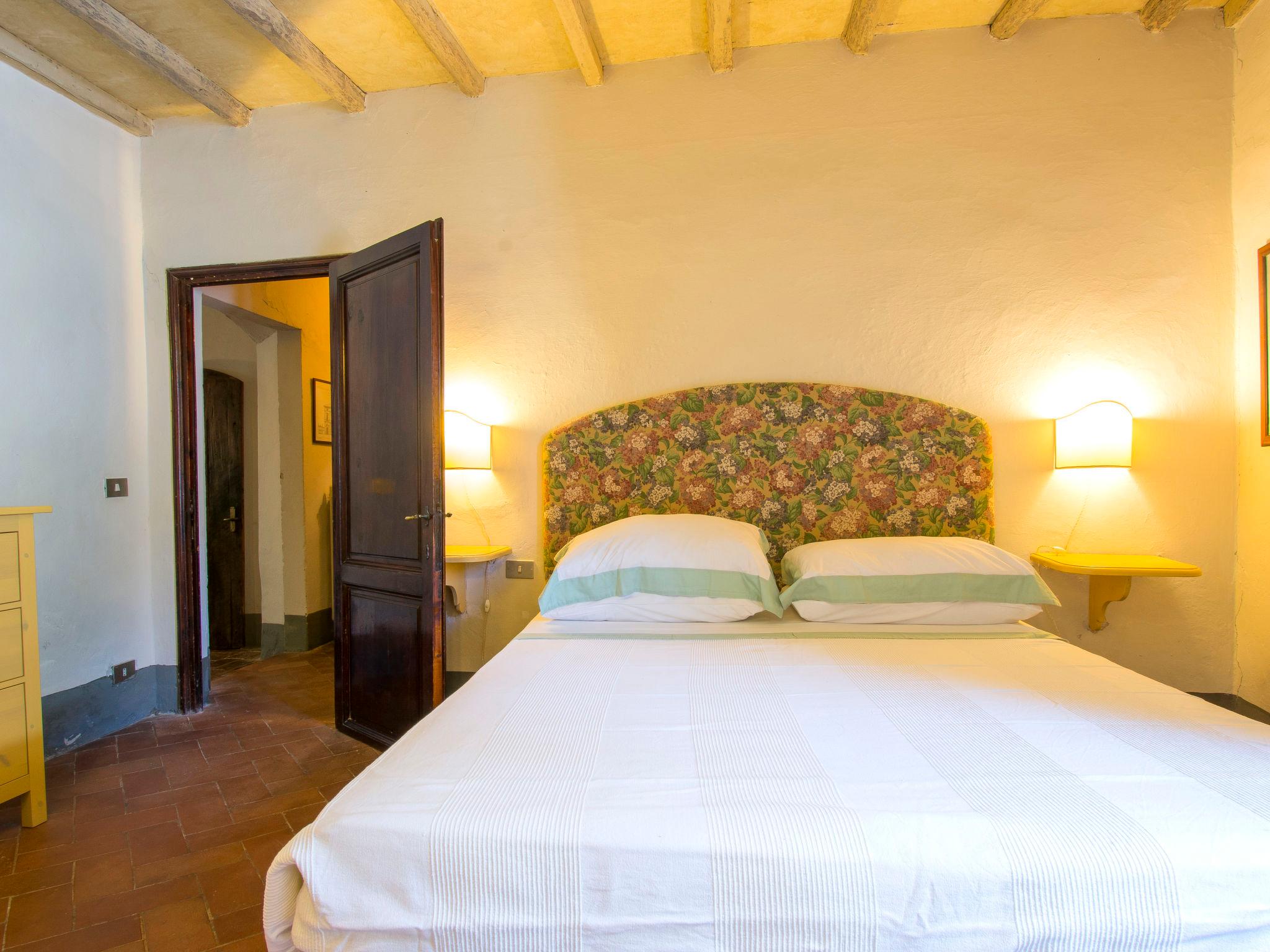 Foto 16 - Haus mit 6 Schlafzimmern in San Casciano in Val di Pesa mit privater pool und garten